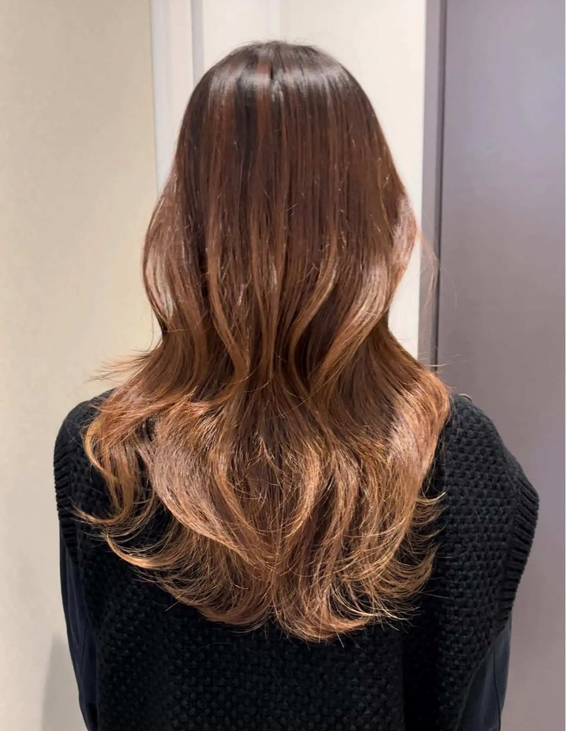 ミディアム カラー レイヤーカット hotely所属・✨まとまるボブ/ 切りっぱなし/ユキナのヘアスタイル