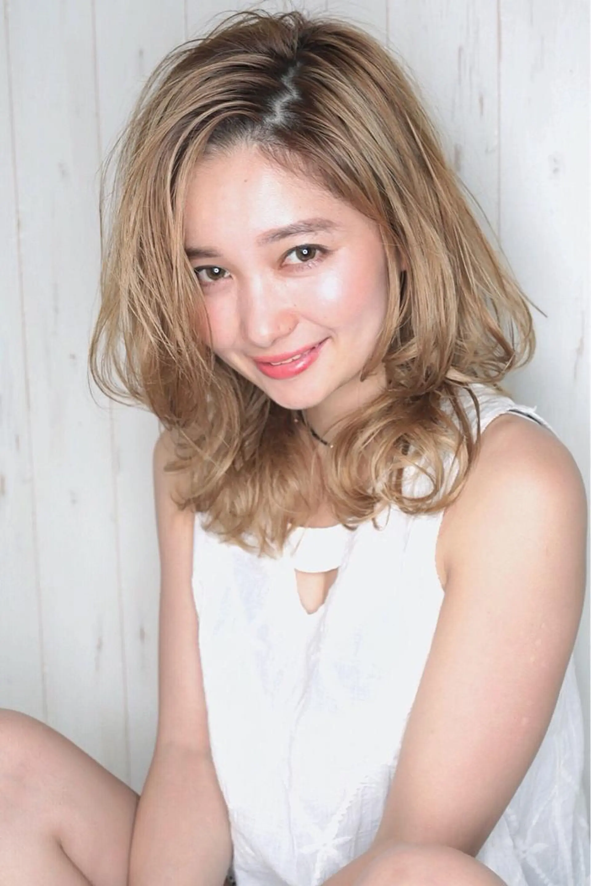 ミディアム カラー パーマ 小顔カット✨ 透明感カラー/村上のヘアスタイル