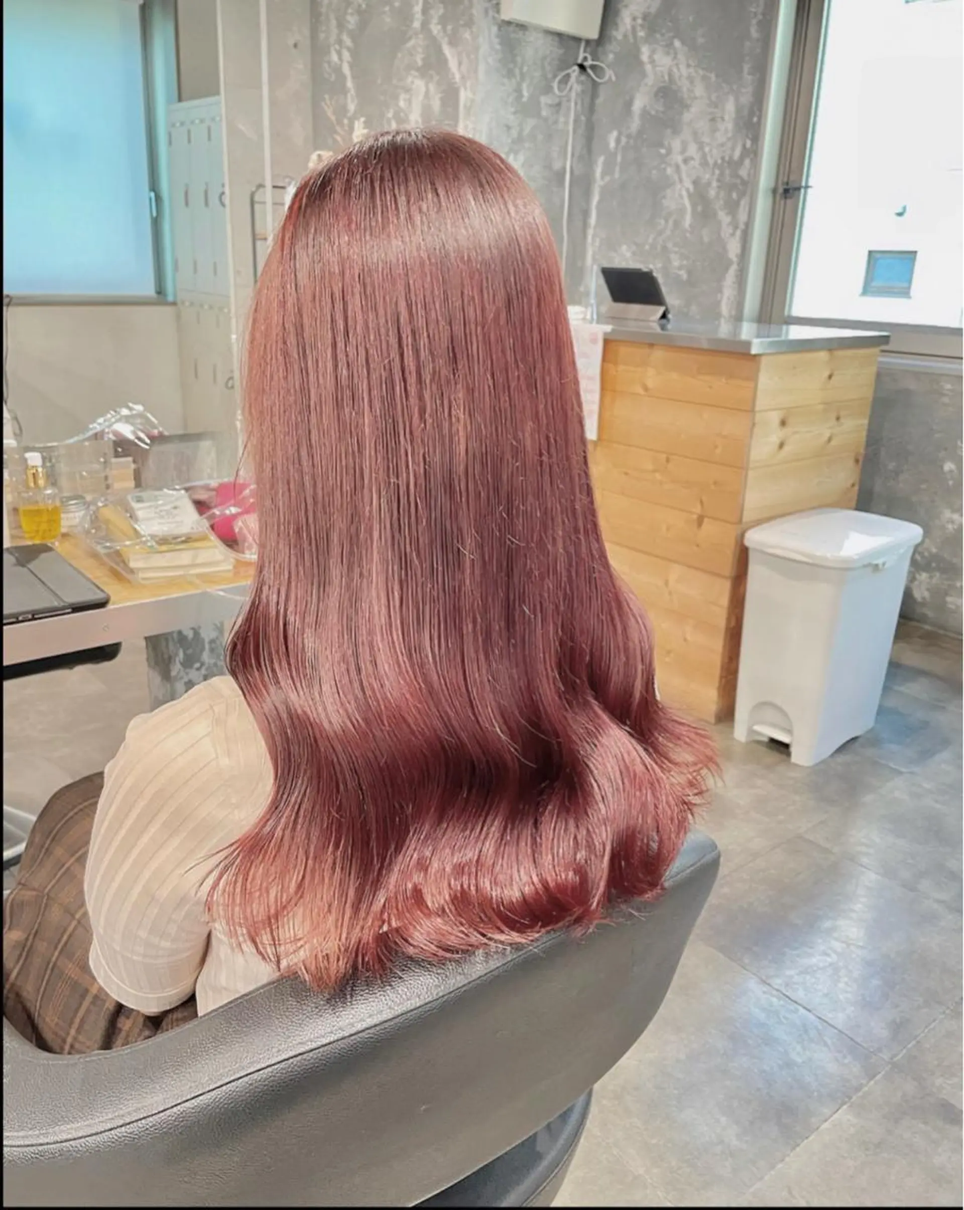 ロング カラー カット ヘアカラー トリートメント ヘッドスパ ヘアセット ベージュカラー💖 やすひろのヘアスタイル