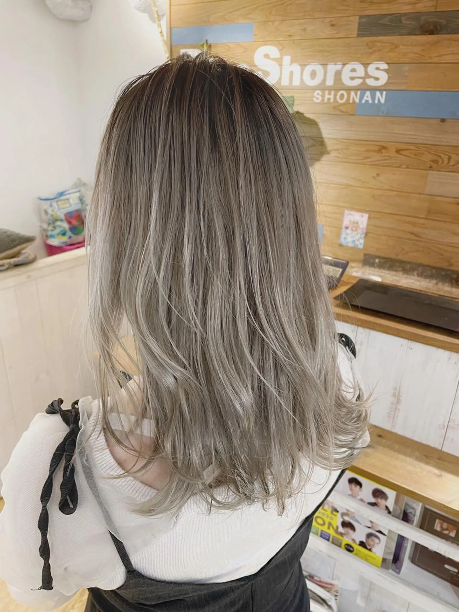 ロング カラー カット ヘアカラー トリートメント かわさき ともやのヘアスタイル