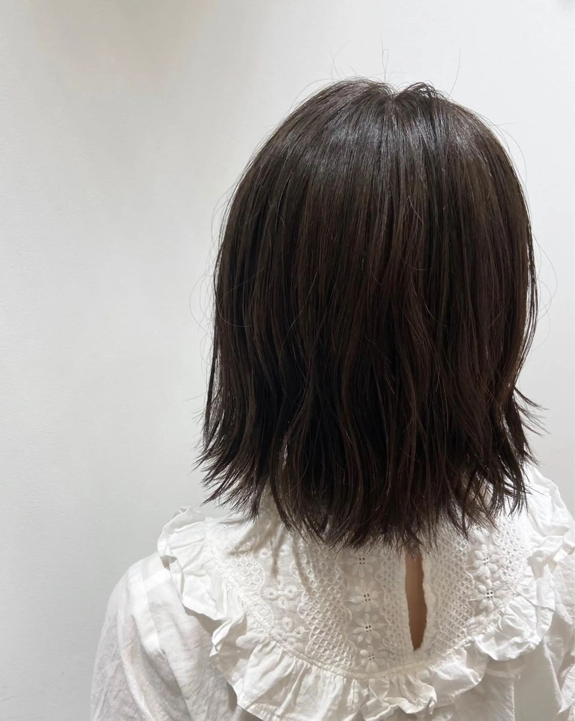 ミディアム カラー ヘアカラー 🐺ウルフ/レイヤー 似合わせ‎🤍沙羅のヘアスタイル