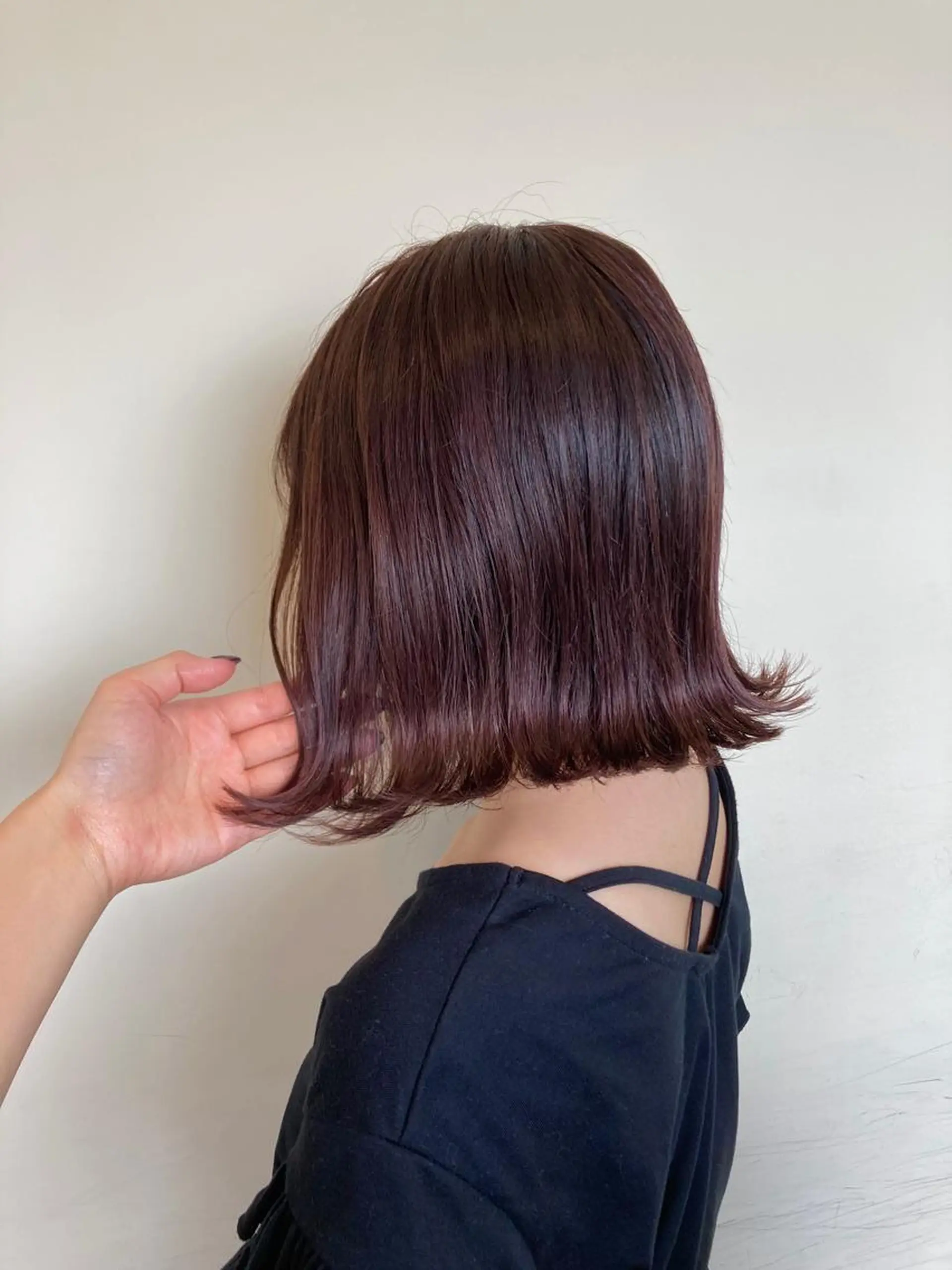 ミディアム カラー ブラウンカラー ローズカラー ローズブラウン ヘアカラー 梅山 美侑のヘアスタイル