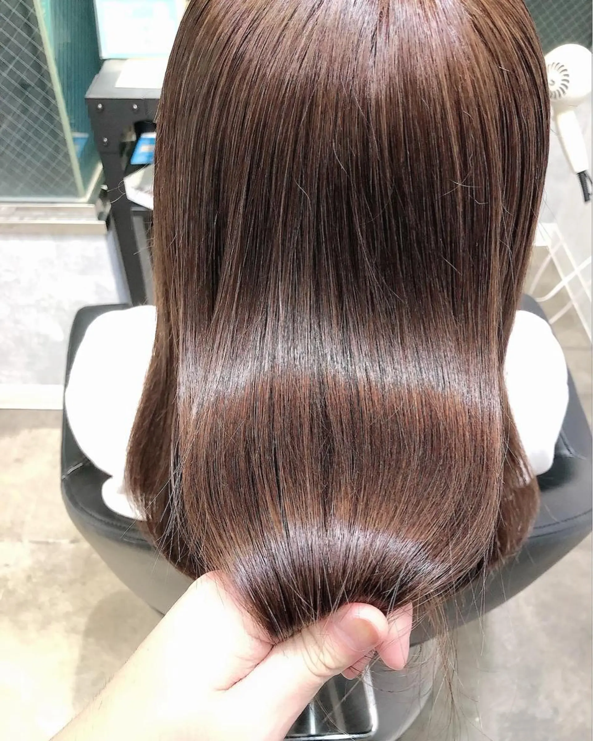 セミロング 志木駅1分☆髪質改善 ミニモ限定特別割引✨のヘアスタイル