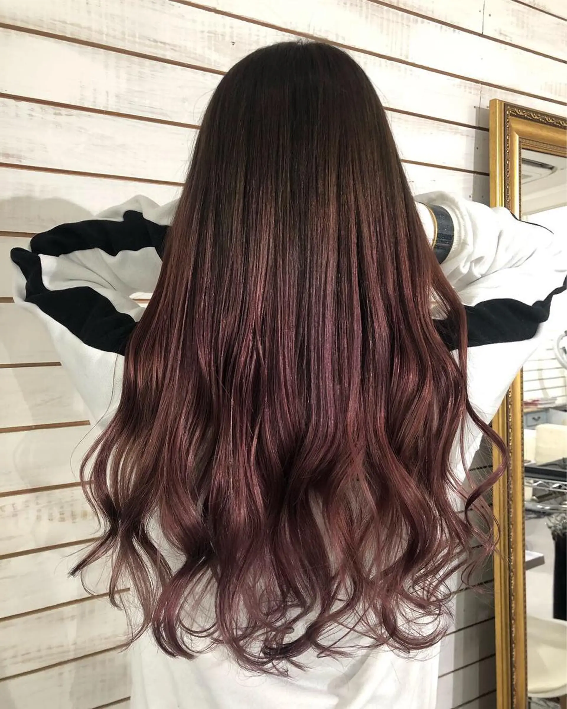 ロング カラー グラデーションカラー ピンクカラー ヘアカラー 🦋美髪／エクステ 🦋アベイクミのヘアスタイル