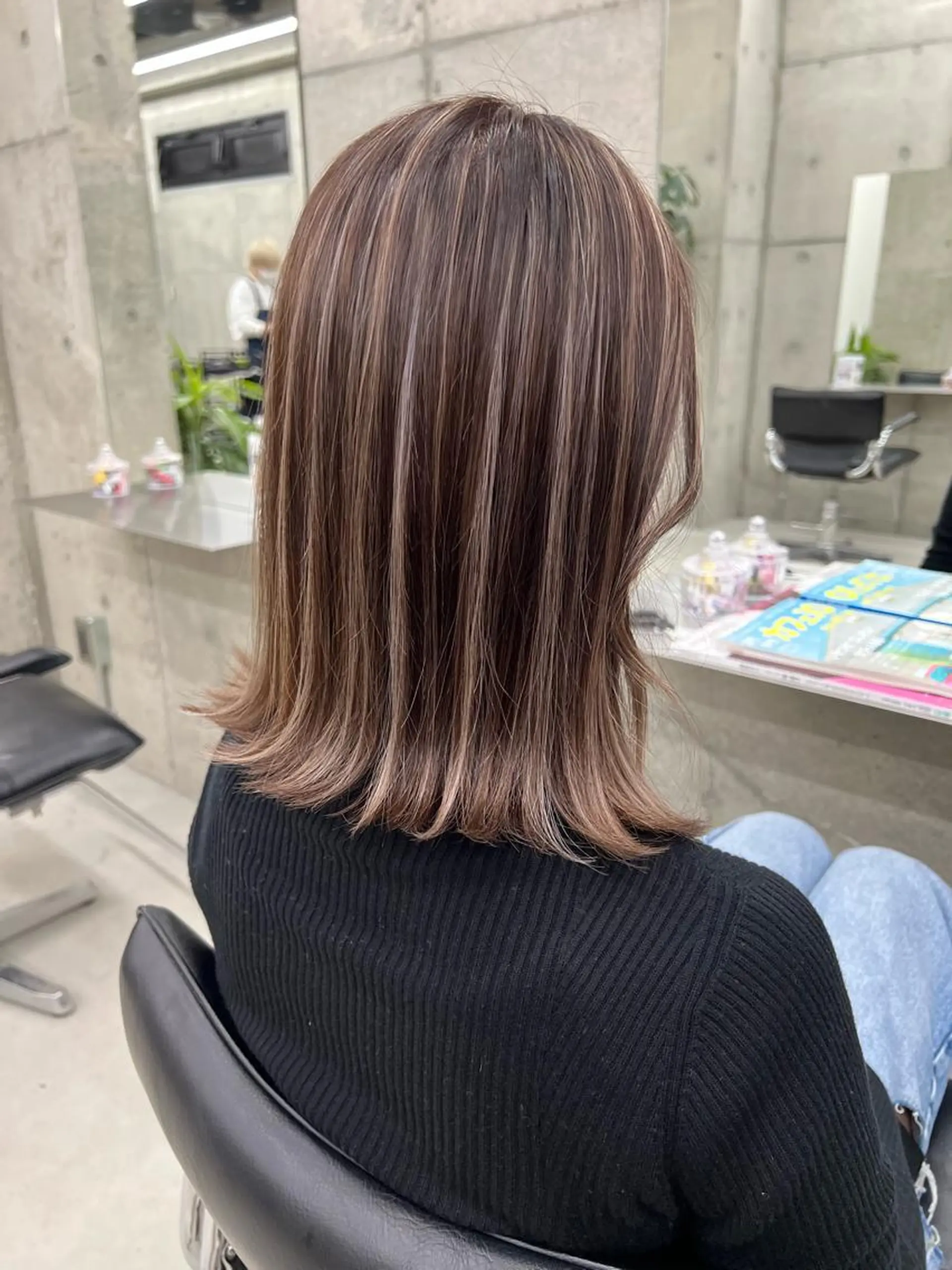 セミロング LINOET名古屋所属・ダブルカラー🩶上村 純妃🩶名駅徒歩5分のヘアスタイル