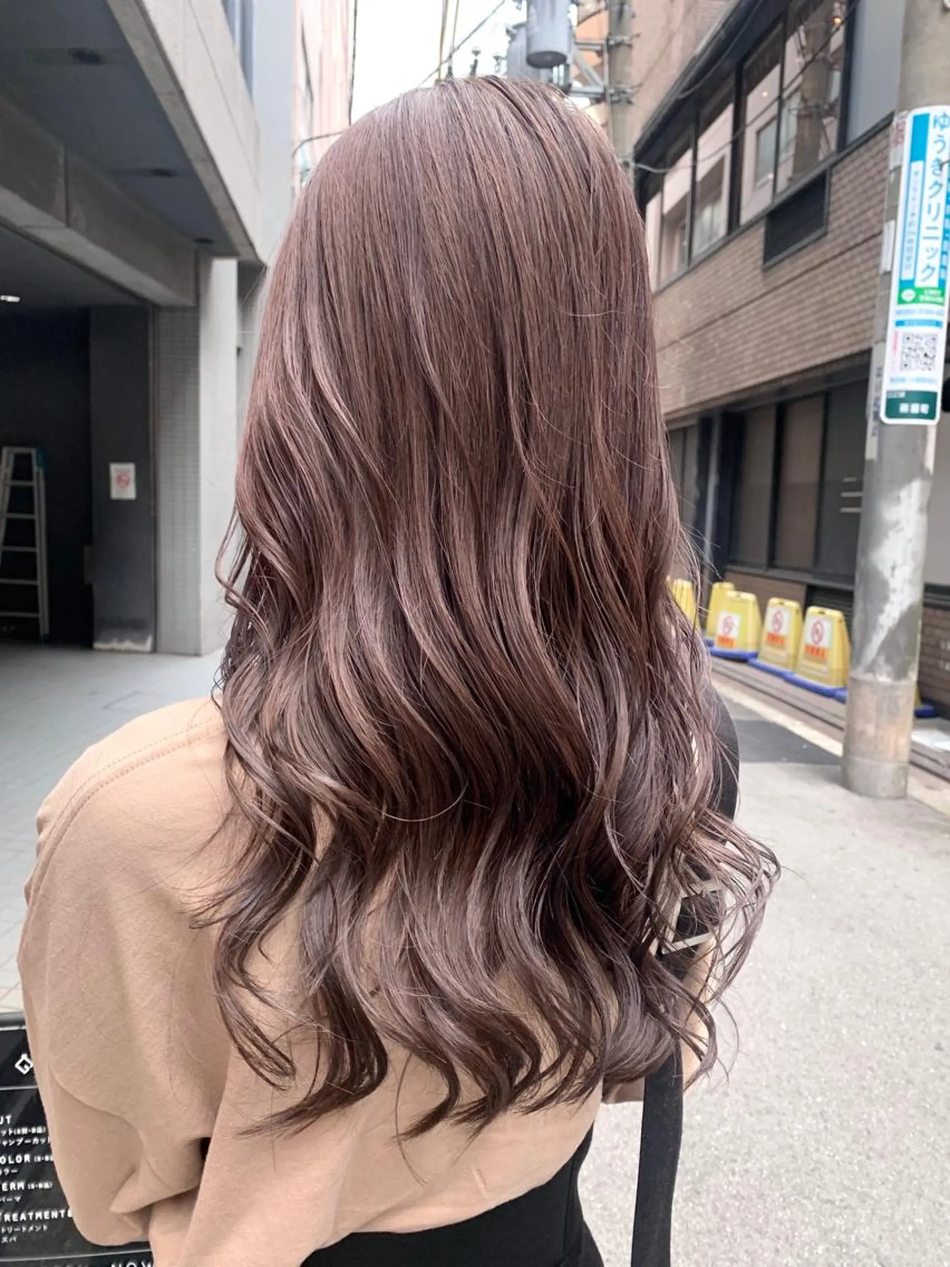 ロング カラー ブリーチ ショコラグレージュ ダブルカラー グレージュ ブリーチなしカラー カット ヘアカラー トリートメント 酸性ストレート/ブリ ーチなし/中村 匠のヘアスタイル