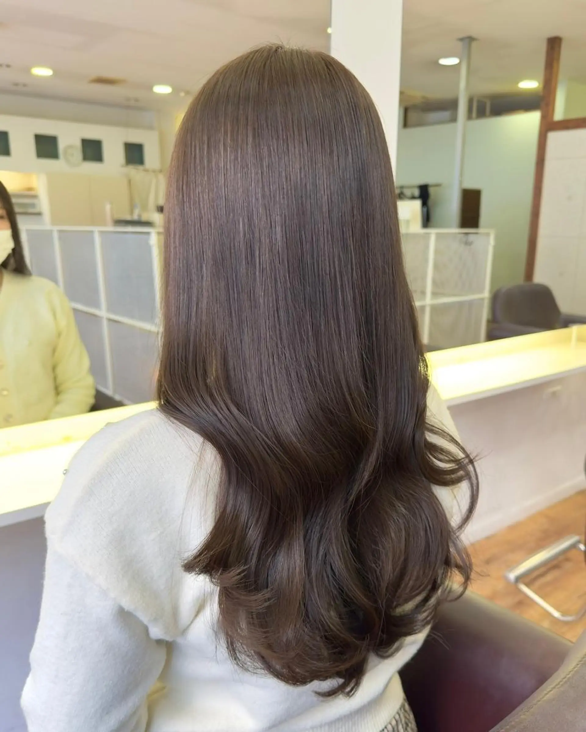セミロング カラー 大宮ハイトーン 原田光のヘアスタイル