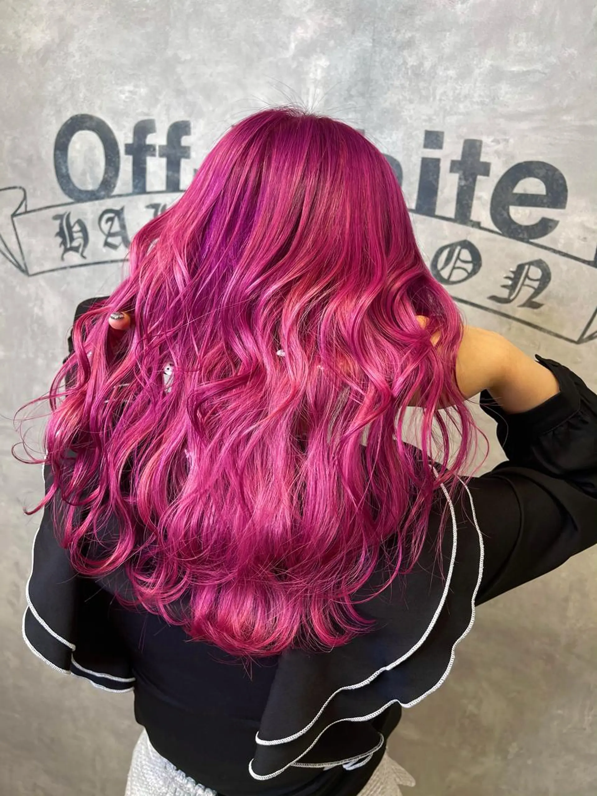 ロング カラー ブリーチ ケアブリーチ ハイトーンカラー ピンクカラー ローズカラー カット ヘアカラー トリートメント オフホワイトアンドなんば所属・福西 洋斗のヘアスタイル