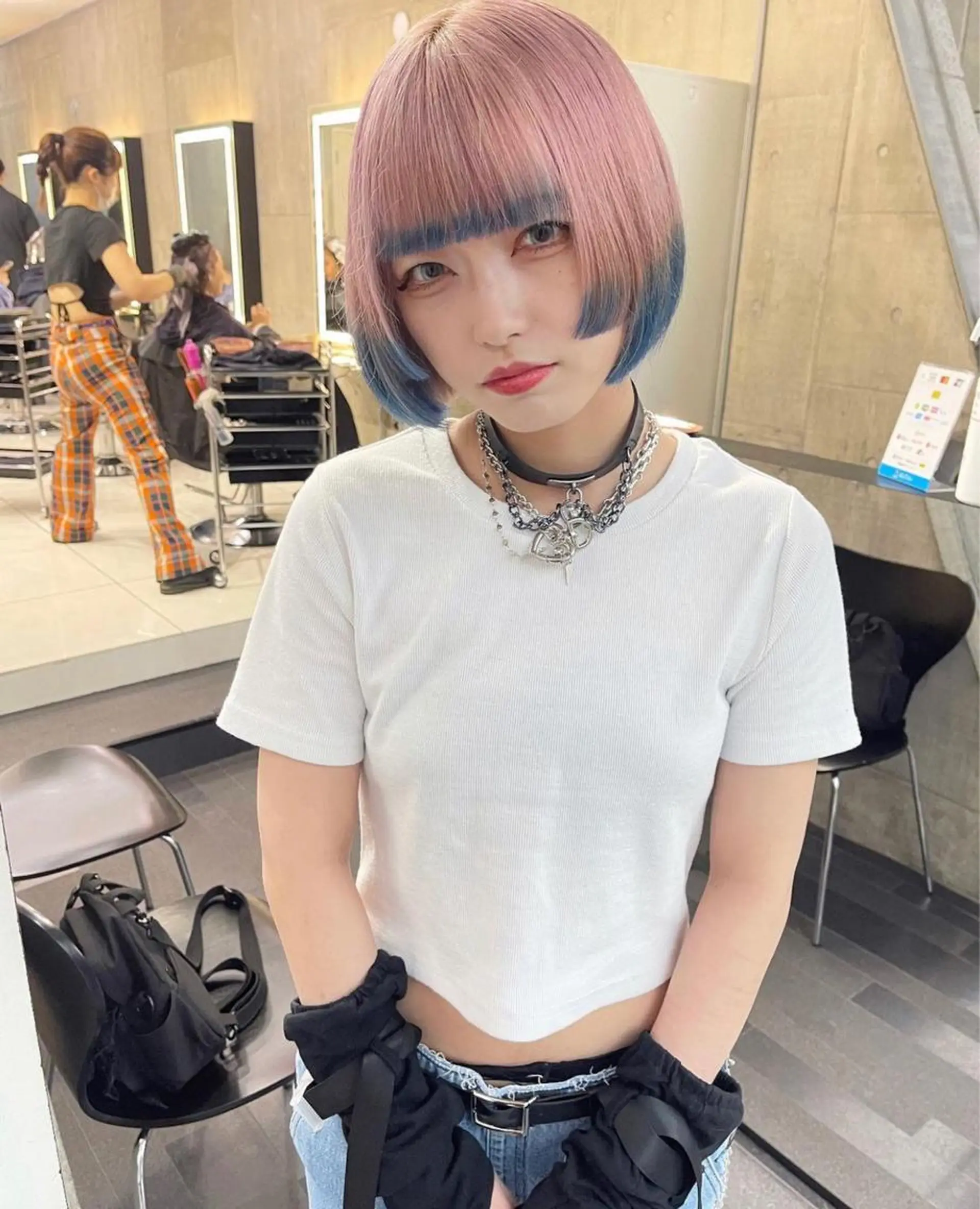 ショート カラー ハイトーンカラー ウルフカット / ケアブリーチのヘアスタイル