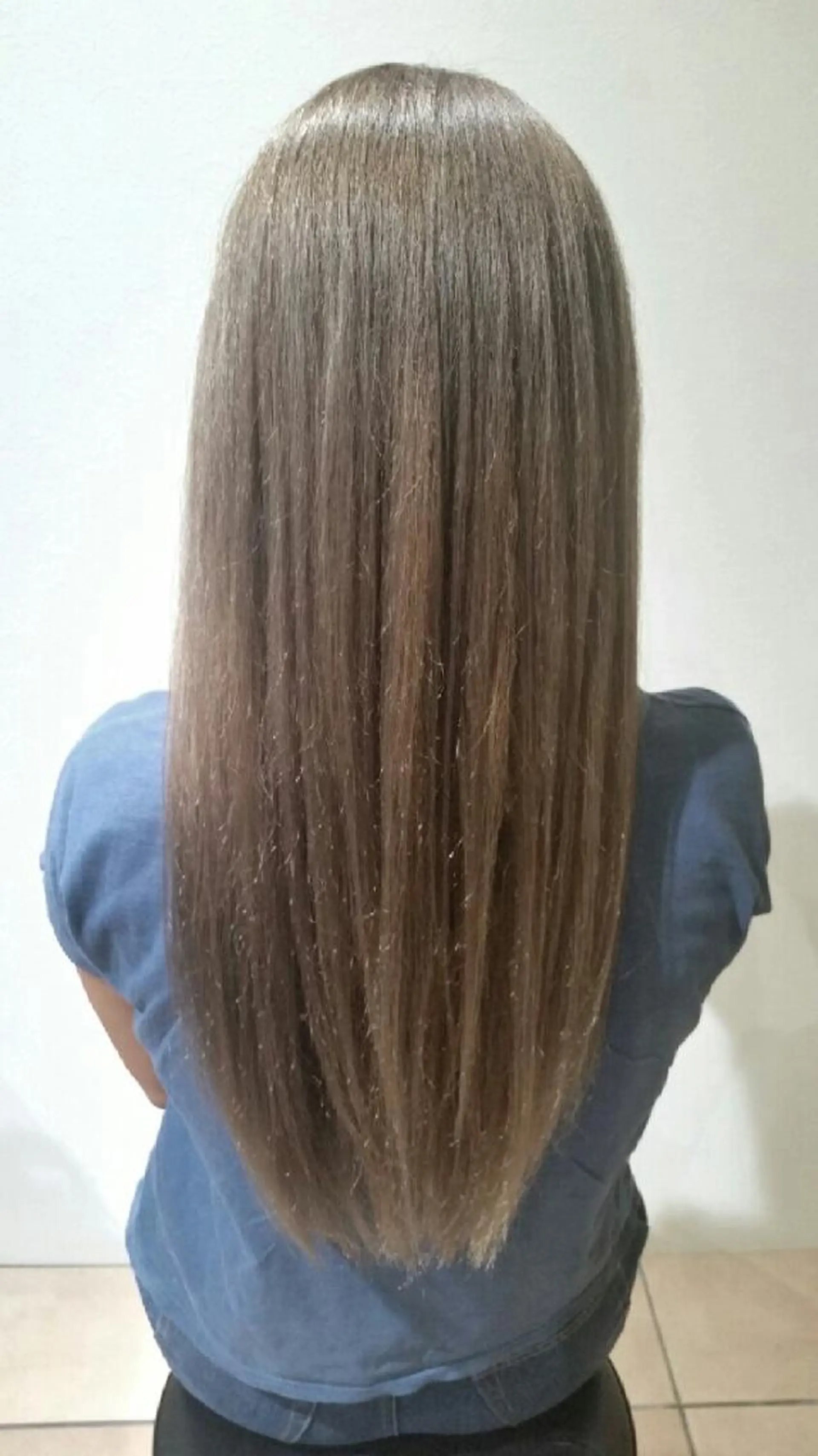 ミディアム セミロング ロング カラー ヘアアレンジ アッシュ ミルクティーアッシュ 【髪質改善美容師】t occa茨木篠原健太のヘアスタイル