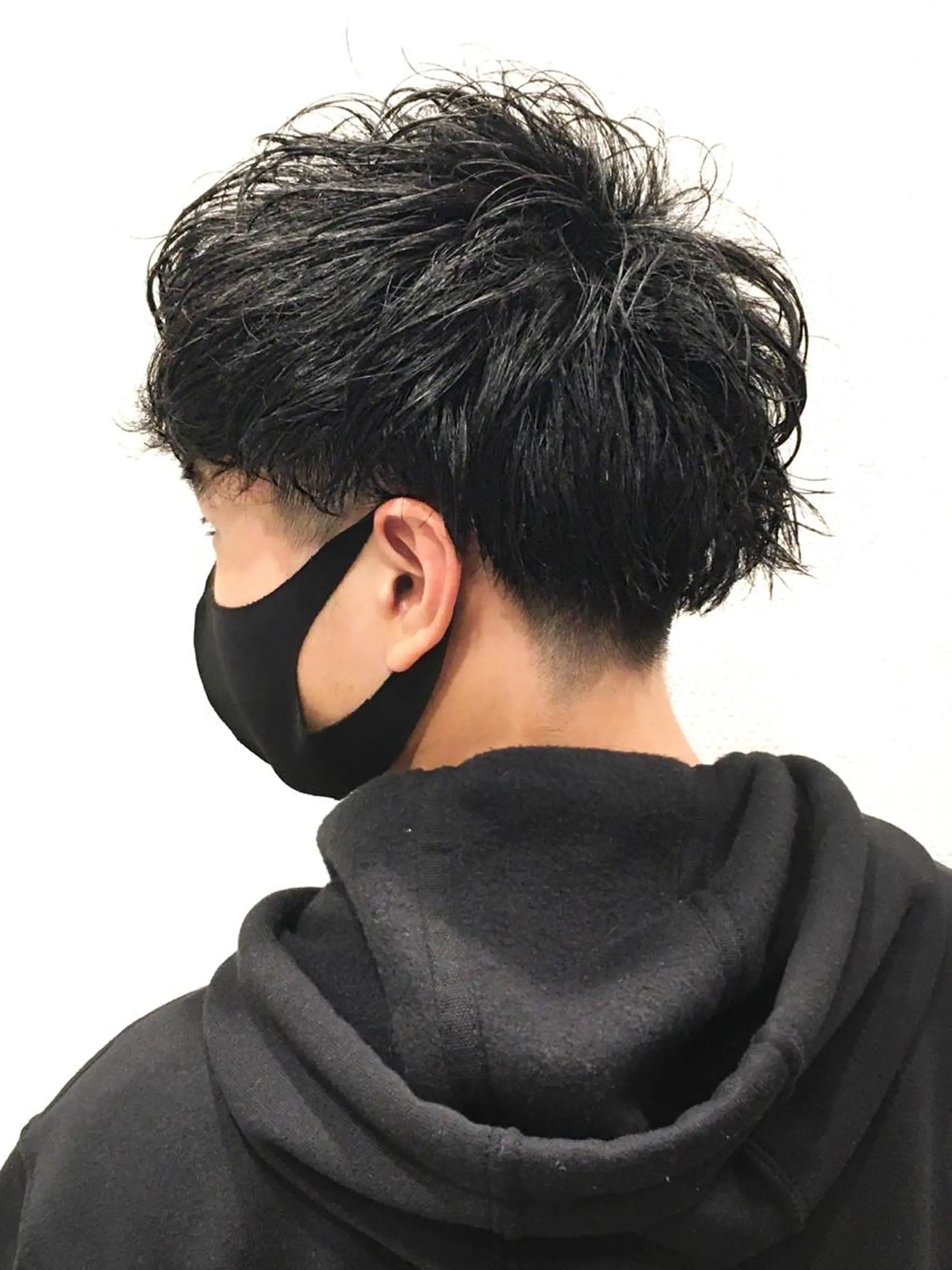 ショート ゼロスバーバーショップ所属・予約1000件超 ✨メンズパーマのヘアスタイル