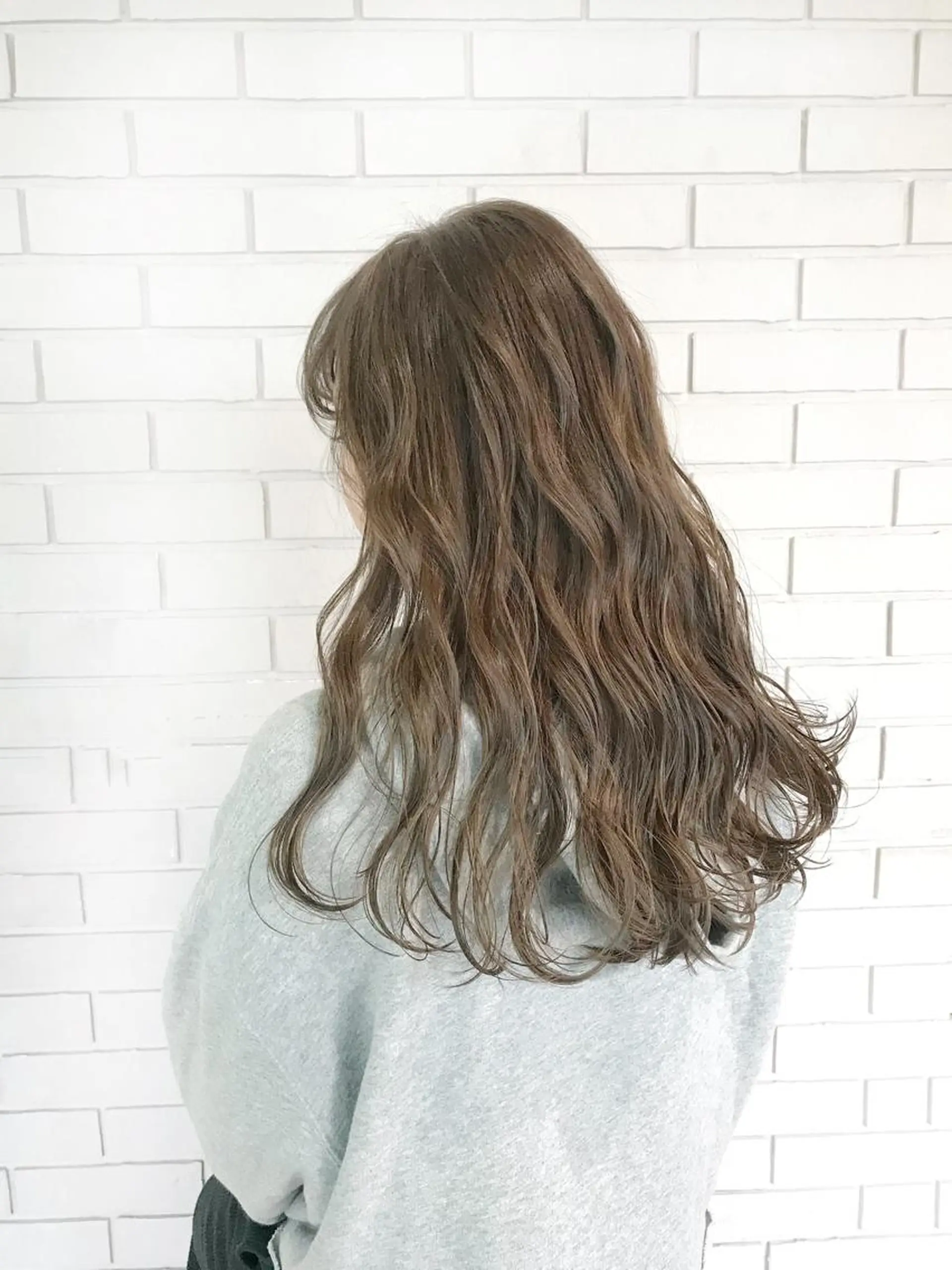 ロング カラー ヘアアレンジ 杉村 未来のヘアスタイル