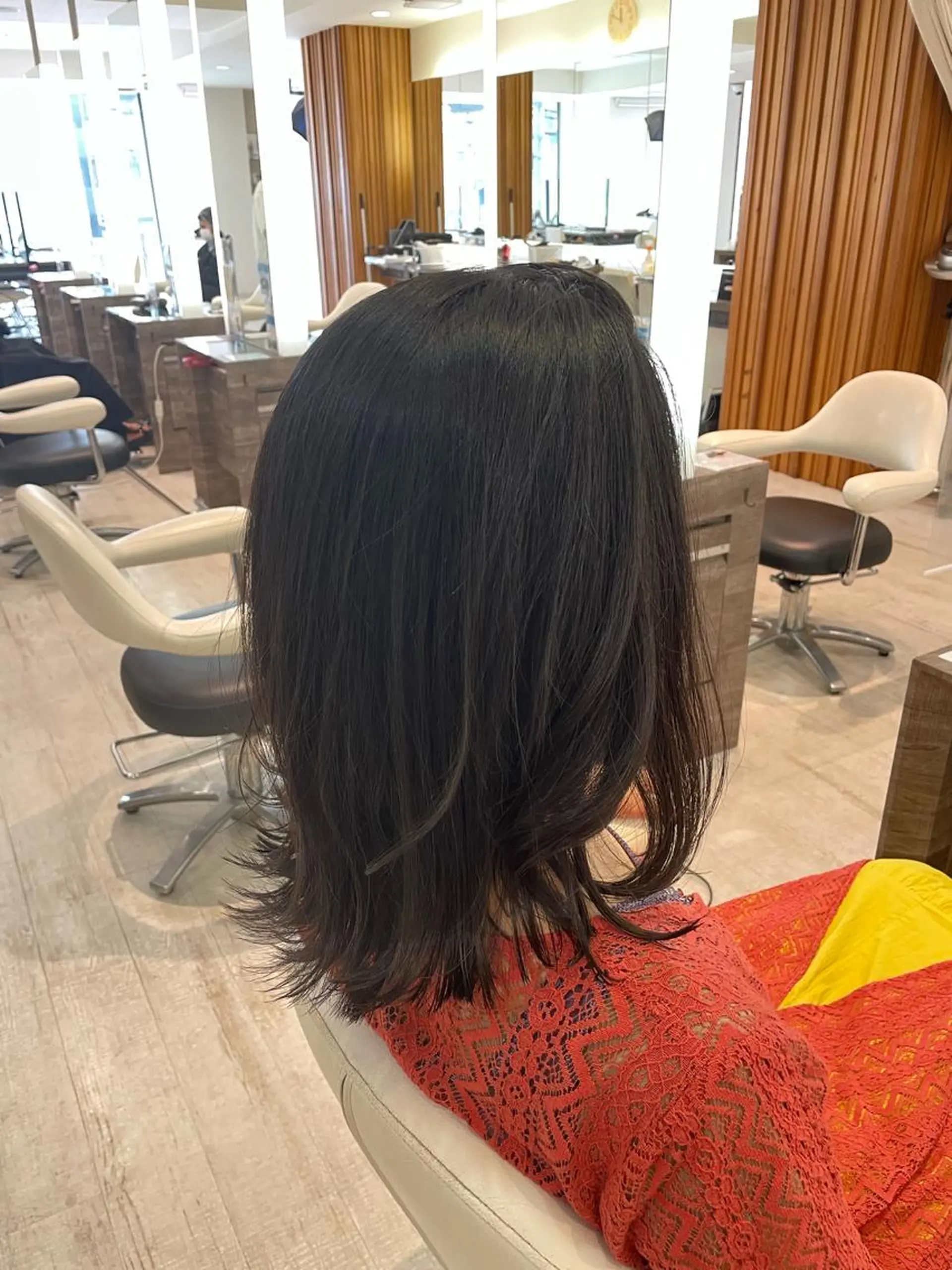 ミディアム 淡路.上新庄/透明感 .艶カラー/野口春貴のヘアスタイル