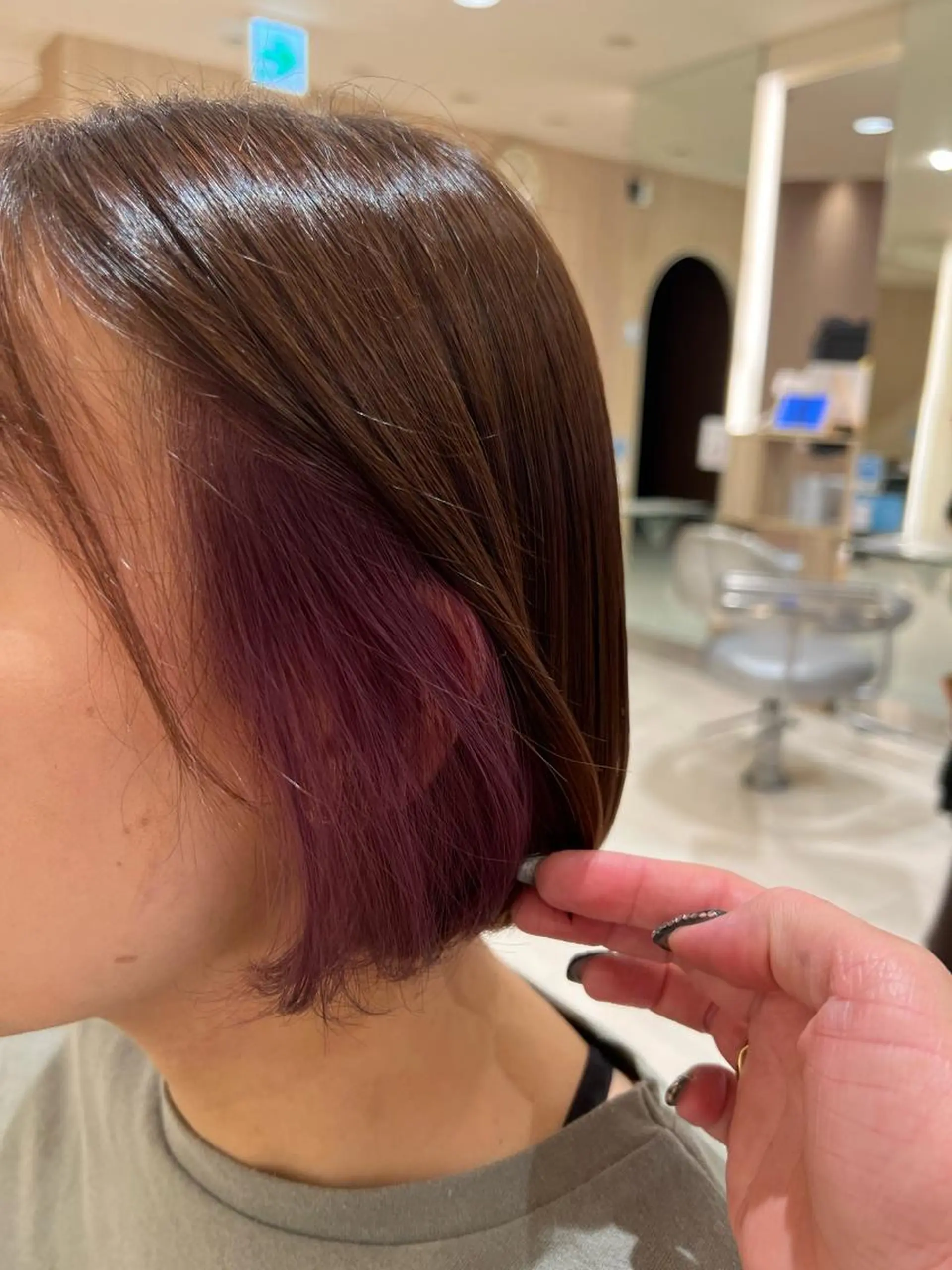 カラー 久永 菫のヘアスタイル