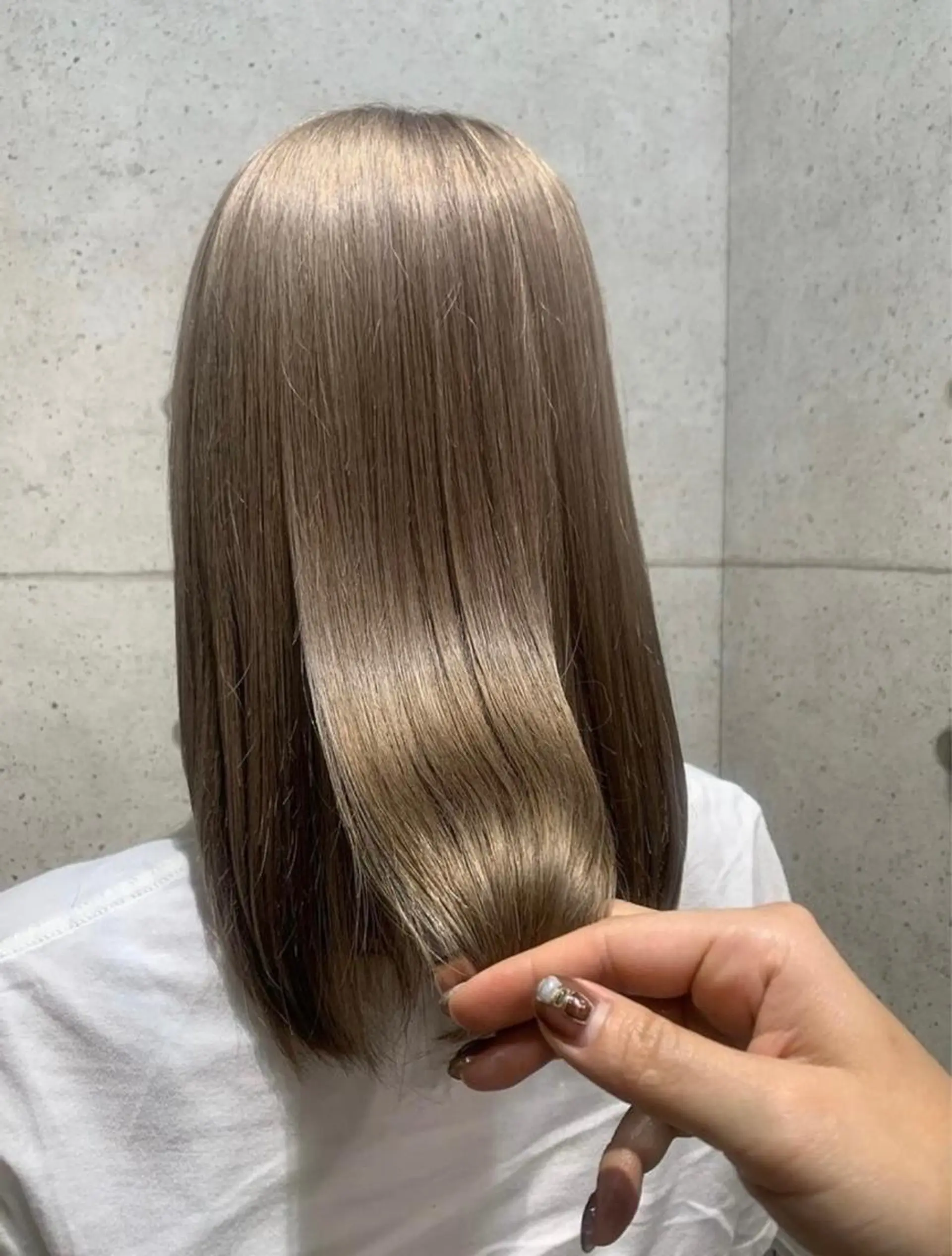 セミロング 髪質改善 トリートメント 【透明感カラー‎✨】 中島日菜のヘアスタイル