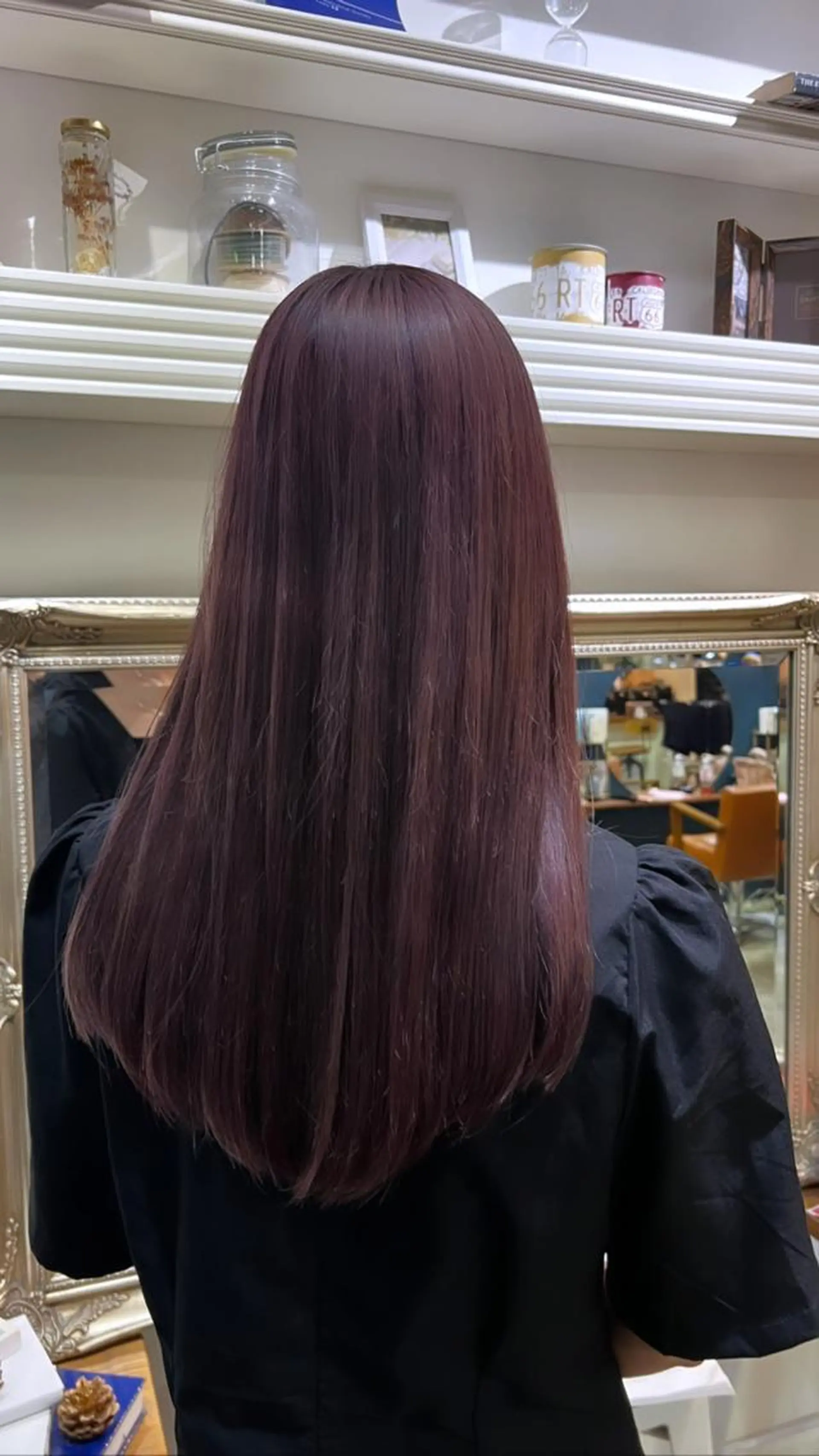 ロング カラー オカベ ショウマのヘアスタイル