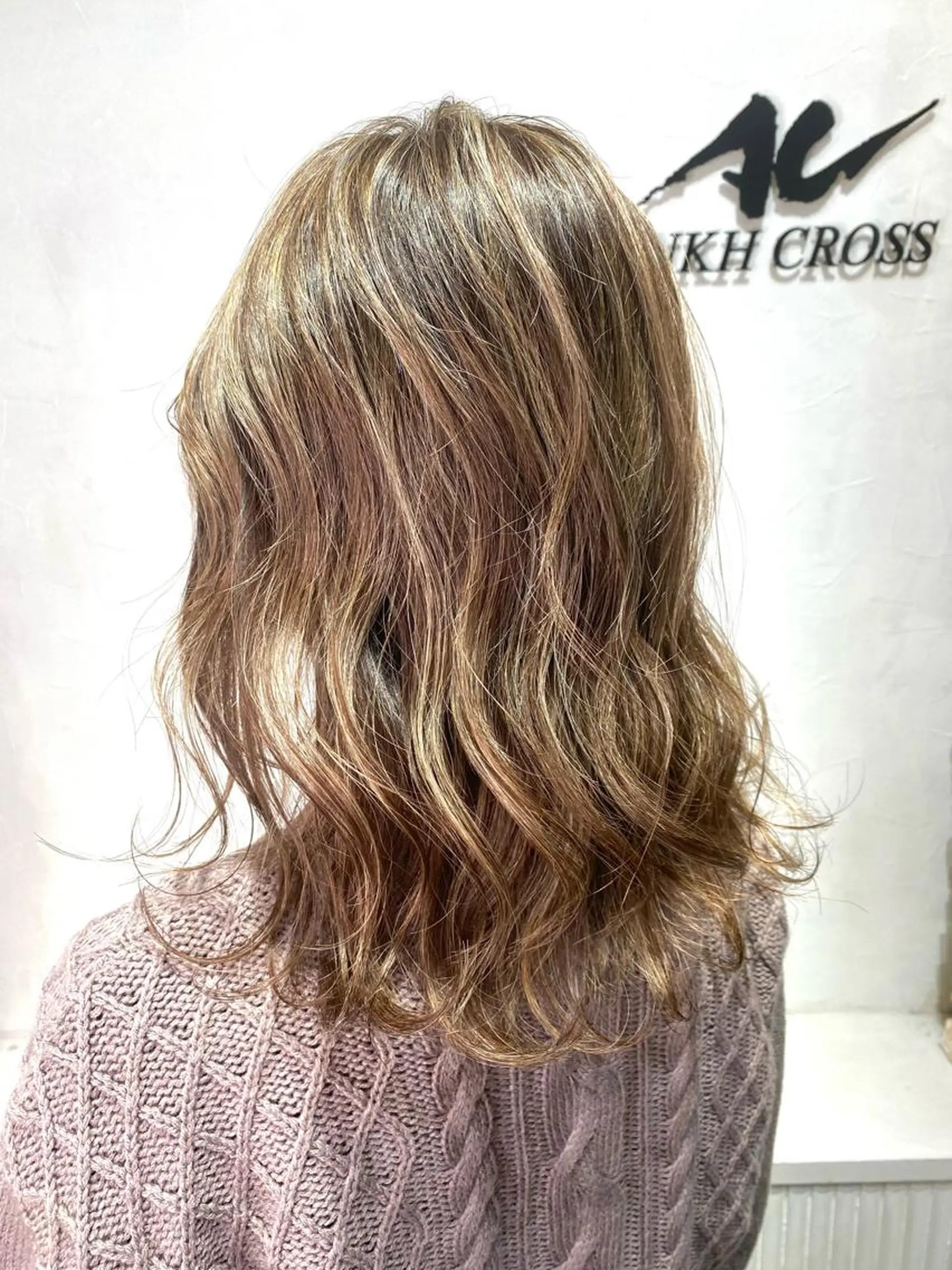 ミディアム カラー ハイライトカラー ハイライト ヘアカラー ✨デザインカラー✨ ✂️kouki✂️のヘアスタイル