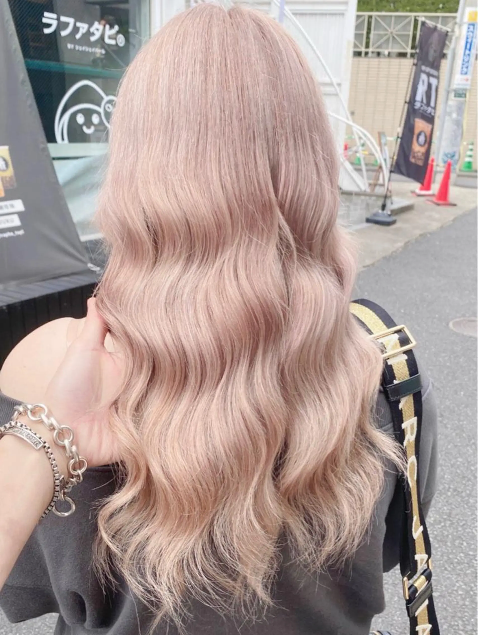 ロング ヘアカラー トリートメント ❄️💛エクステ ブリーチ❄️yukiのヘアスタイル