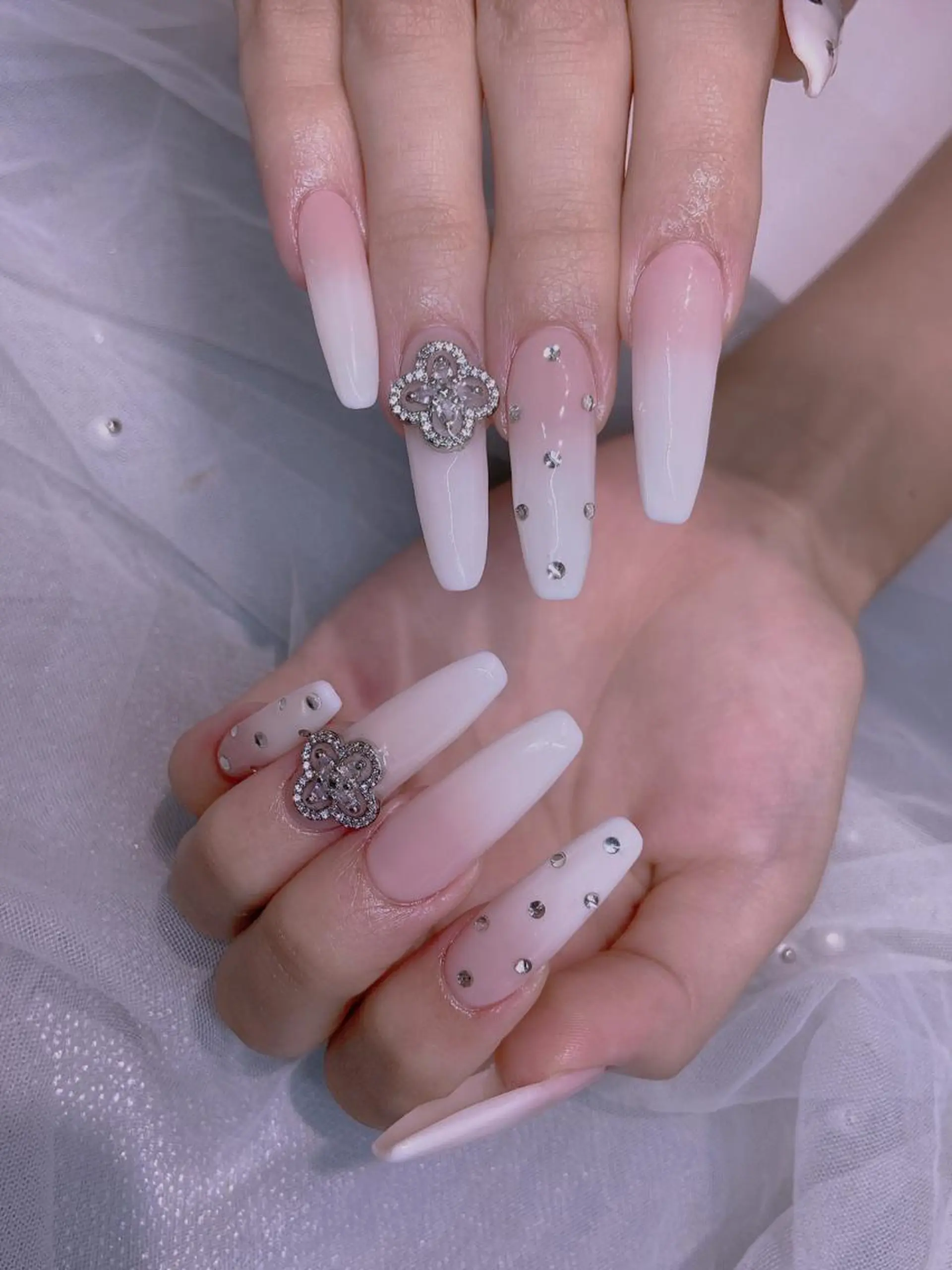 ネイル 長さだし専門店 M2　rikaのネイルデザイン