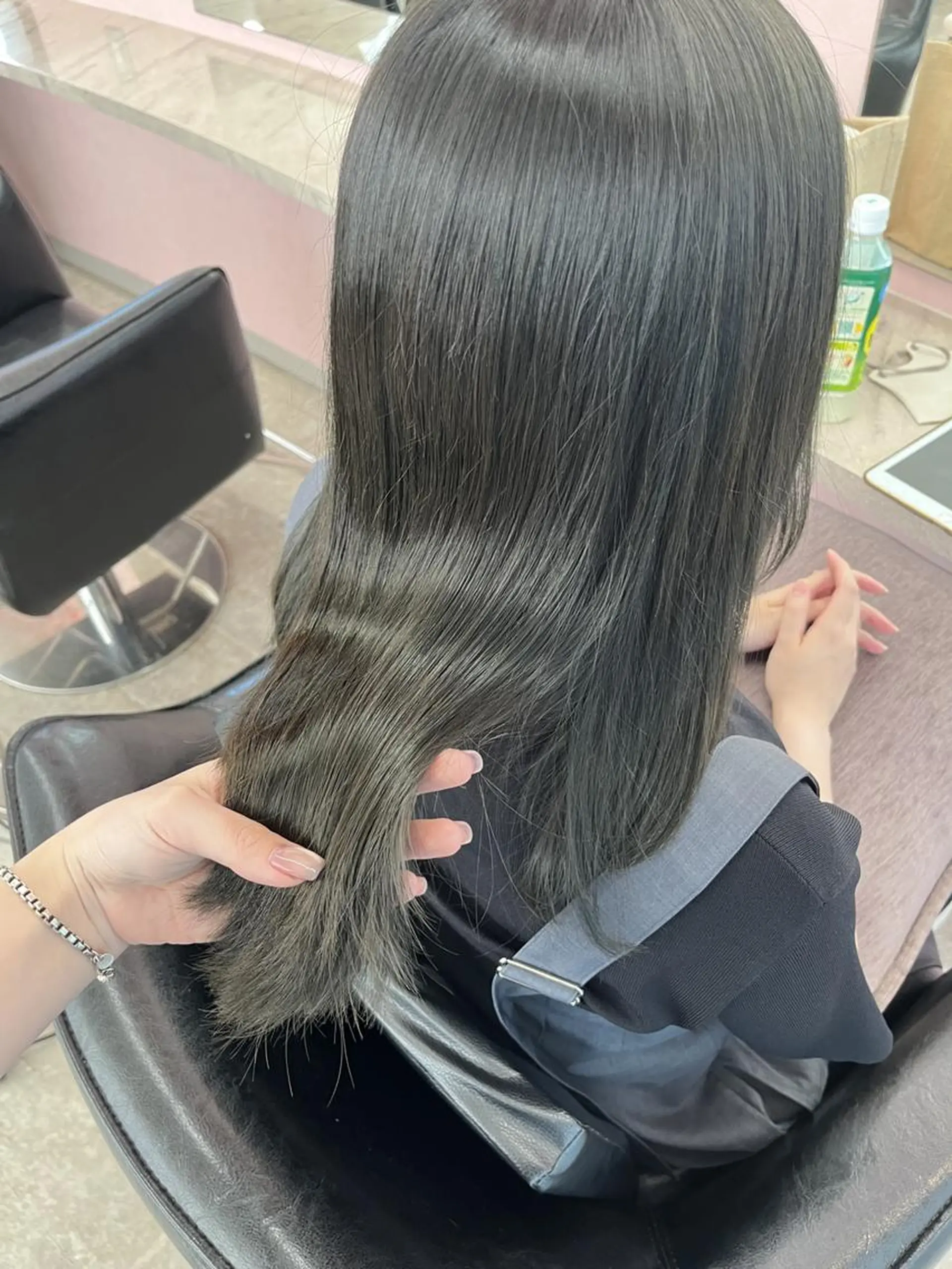 ミディアム ヘアカラー MATTY rioのヘアスタイル