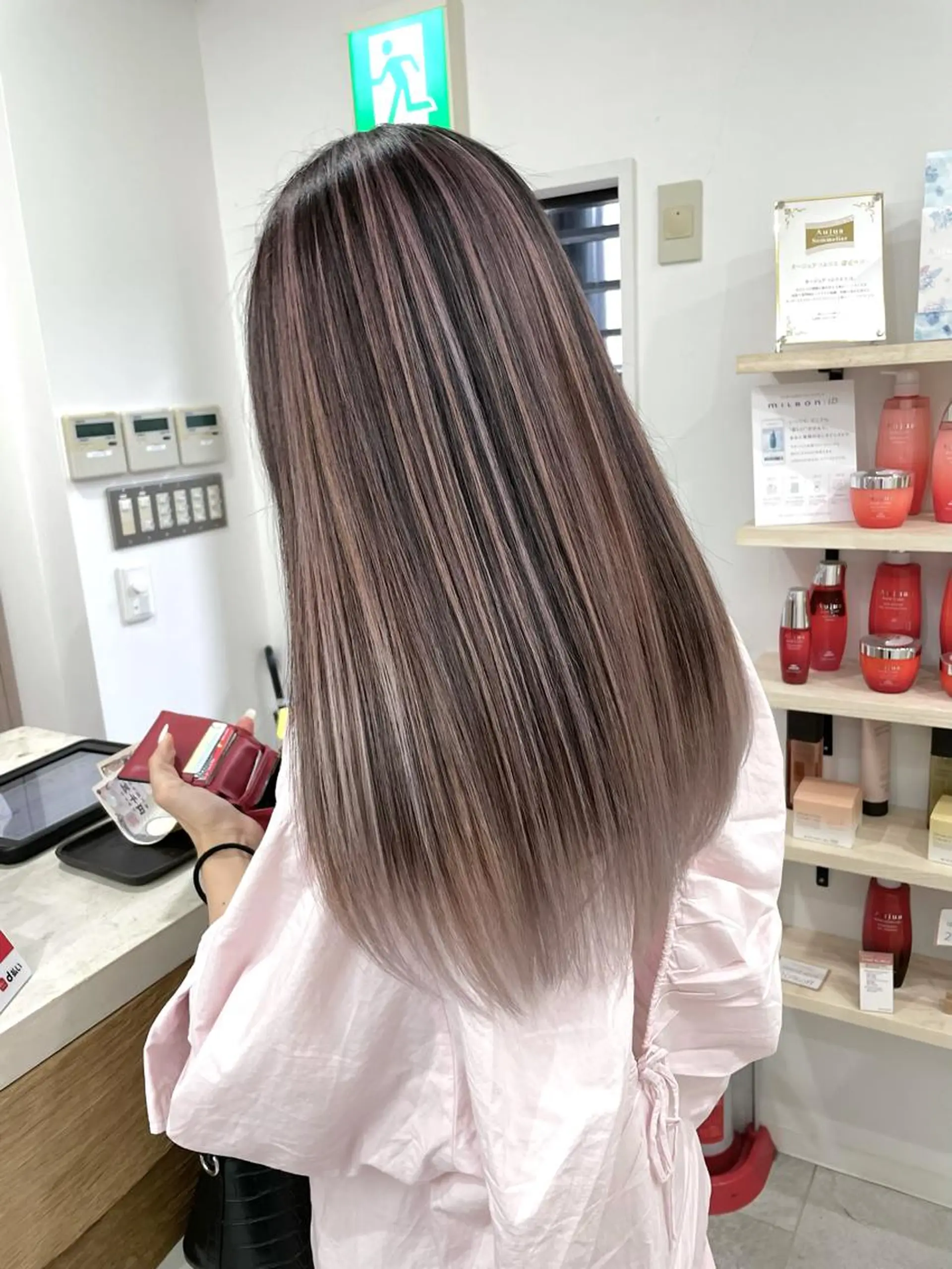 ロング gisele所属・小山 一之のヘアスタイル