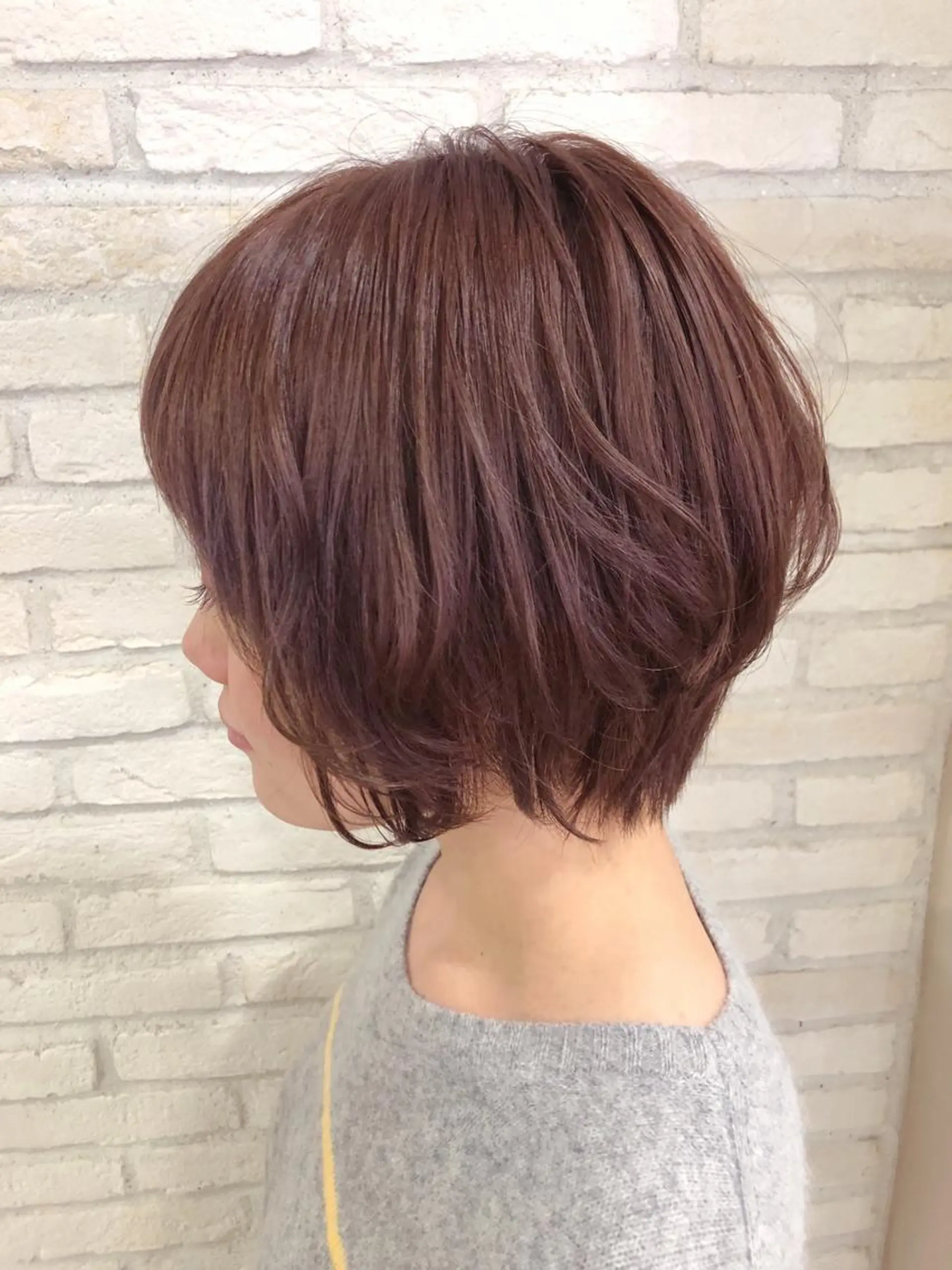 ショート カラー ベージュカラー ブリーチ ブリーチなしカラー ピンクカラー ピンクベージュ oggi +KENJE所属・大平 美沙のヘアスタイル