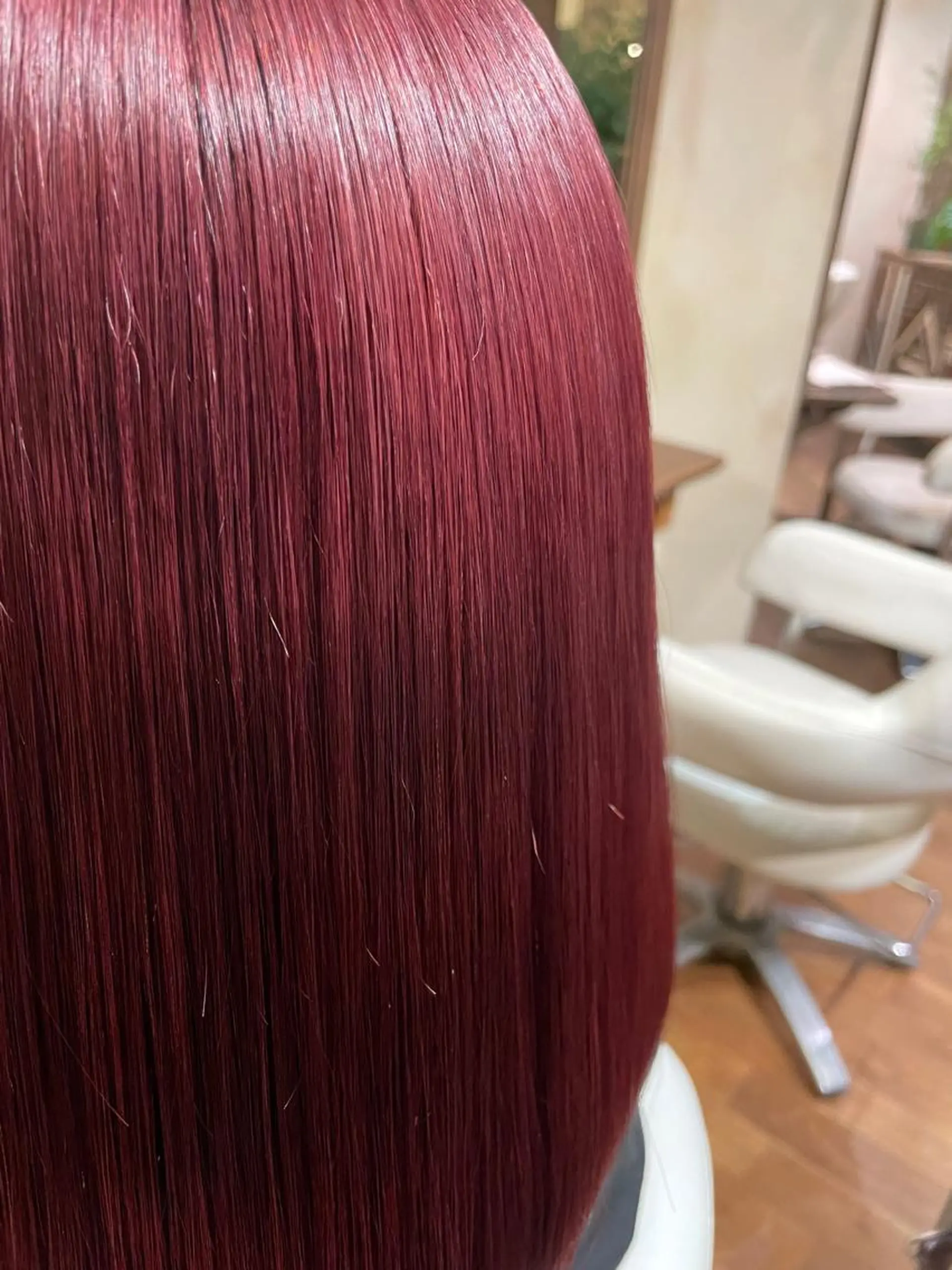 ミディアム カラー 渡邉 里葉のヘアスタイル