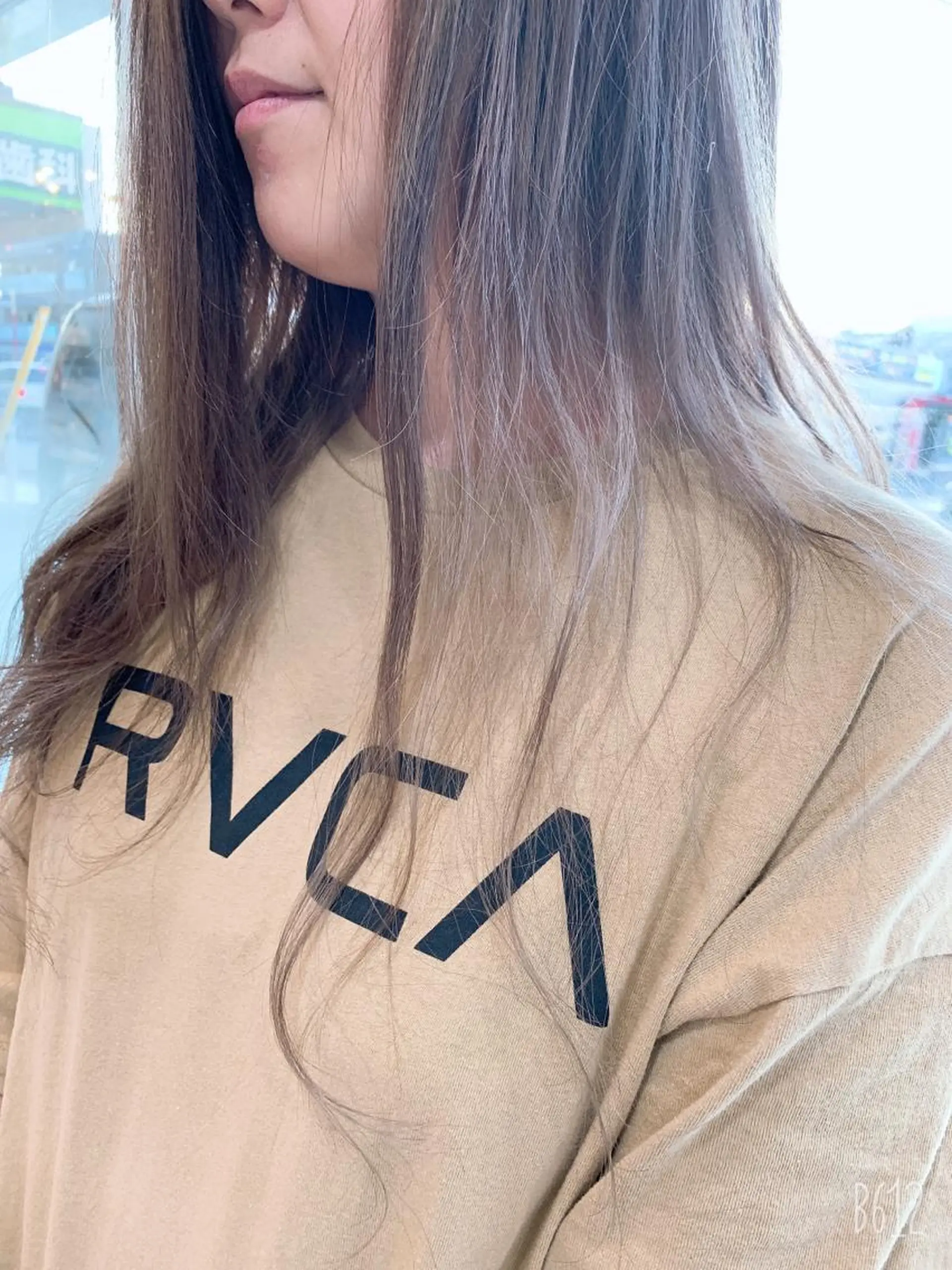 セミロング カラー ヘアアレンジ 白髪ぼかしハイライト 柳川拓哉のヘアスタイル