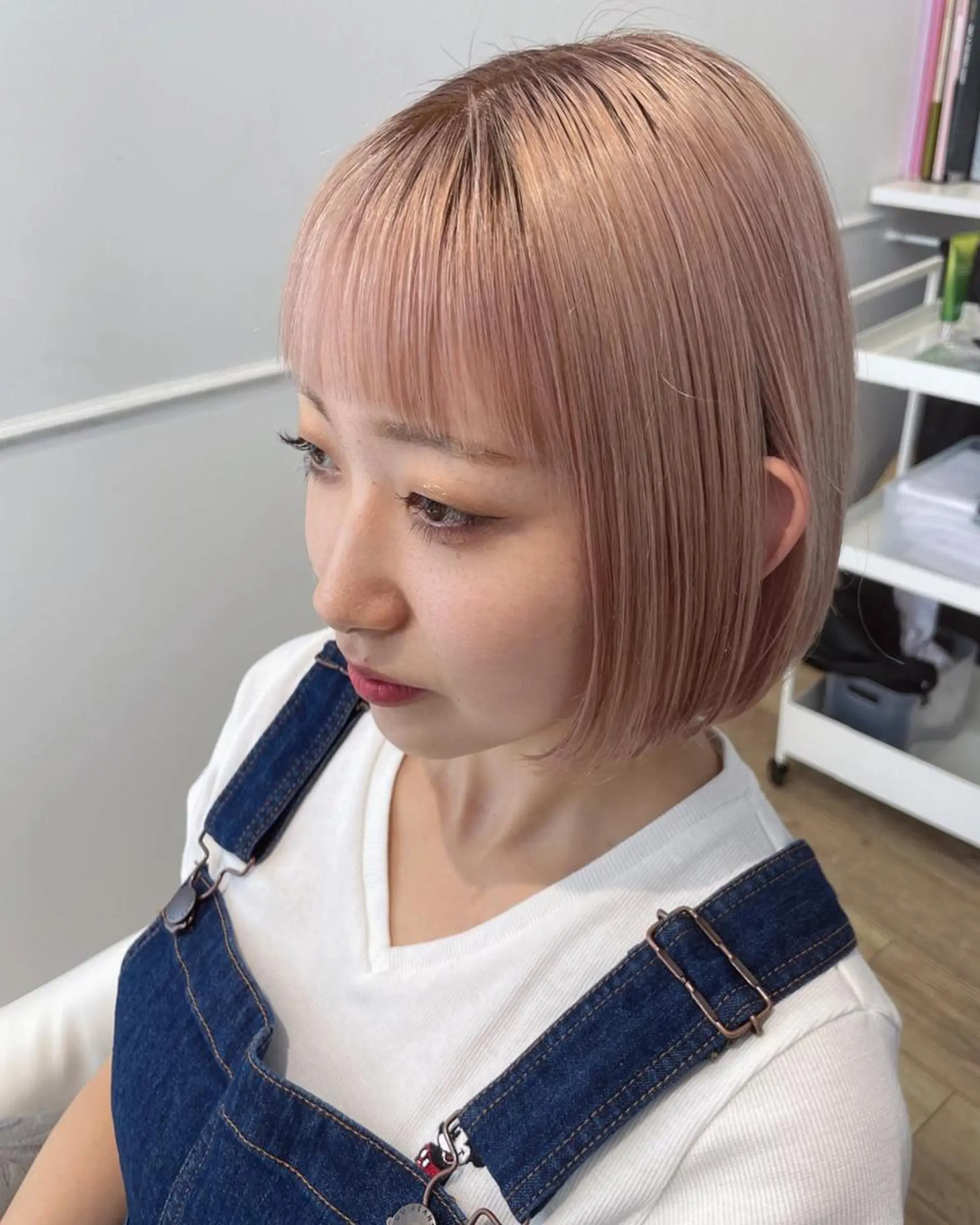 ミディアム カラー パーマ ヘアアレンジ メンズ キッズ ネイル マツエク・マツパ 髪質改善 🫧垢抜けヘア🫧 SHIORIのヘアスタイル