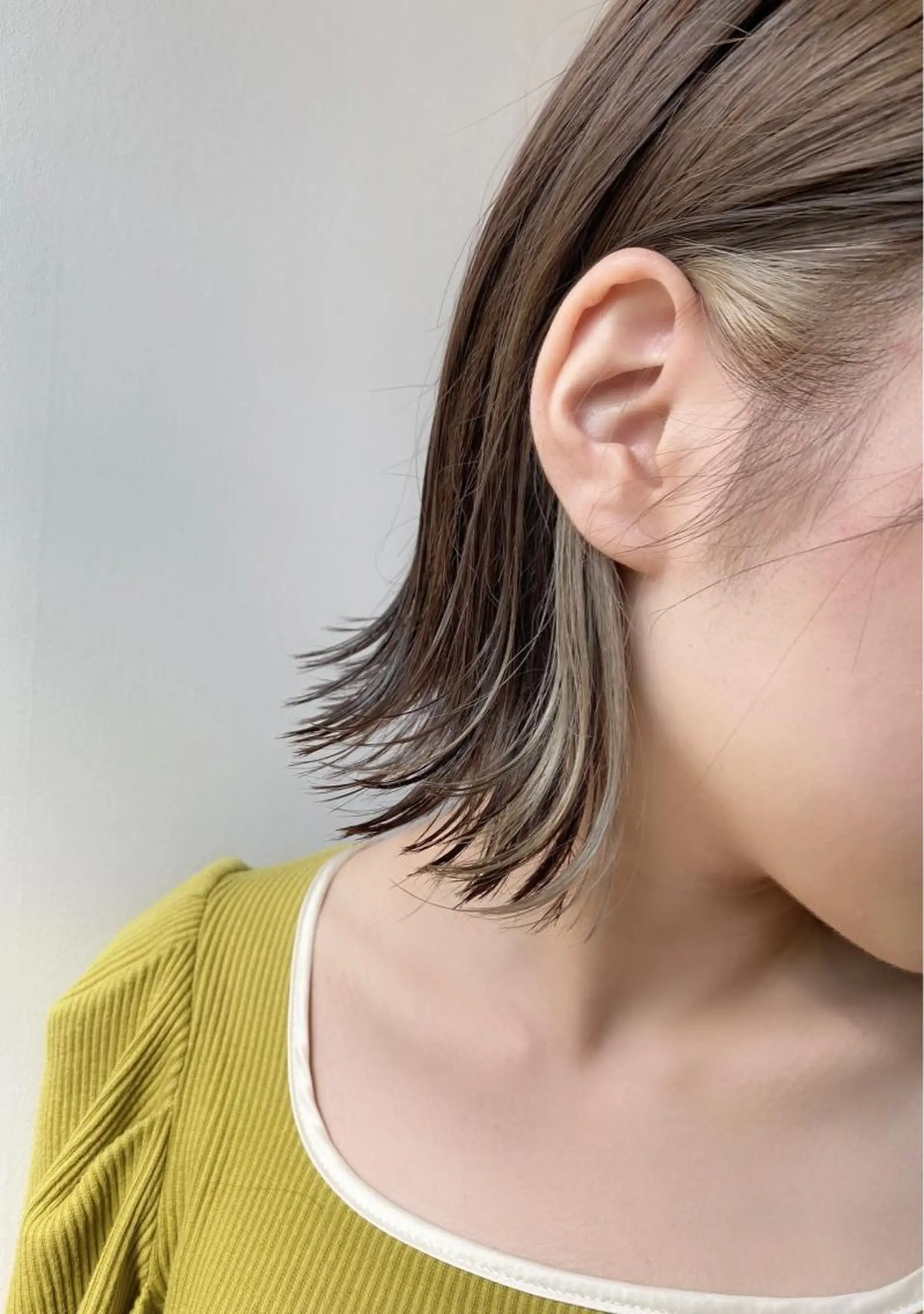 ミディアム カラー ブリーチ イヤリングカラー ヘアカラー トリートメント 木下大地 HAIR  Oneのヘアスタイル