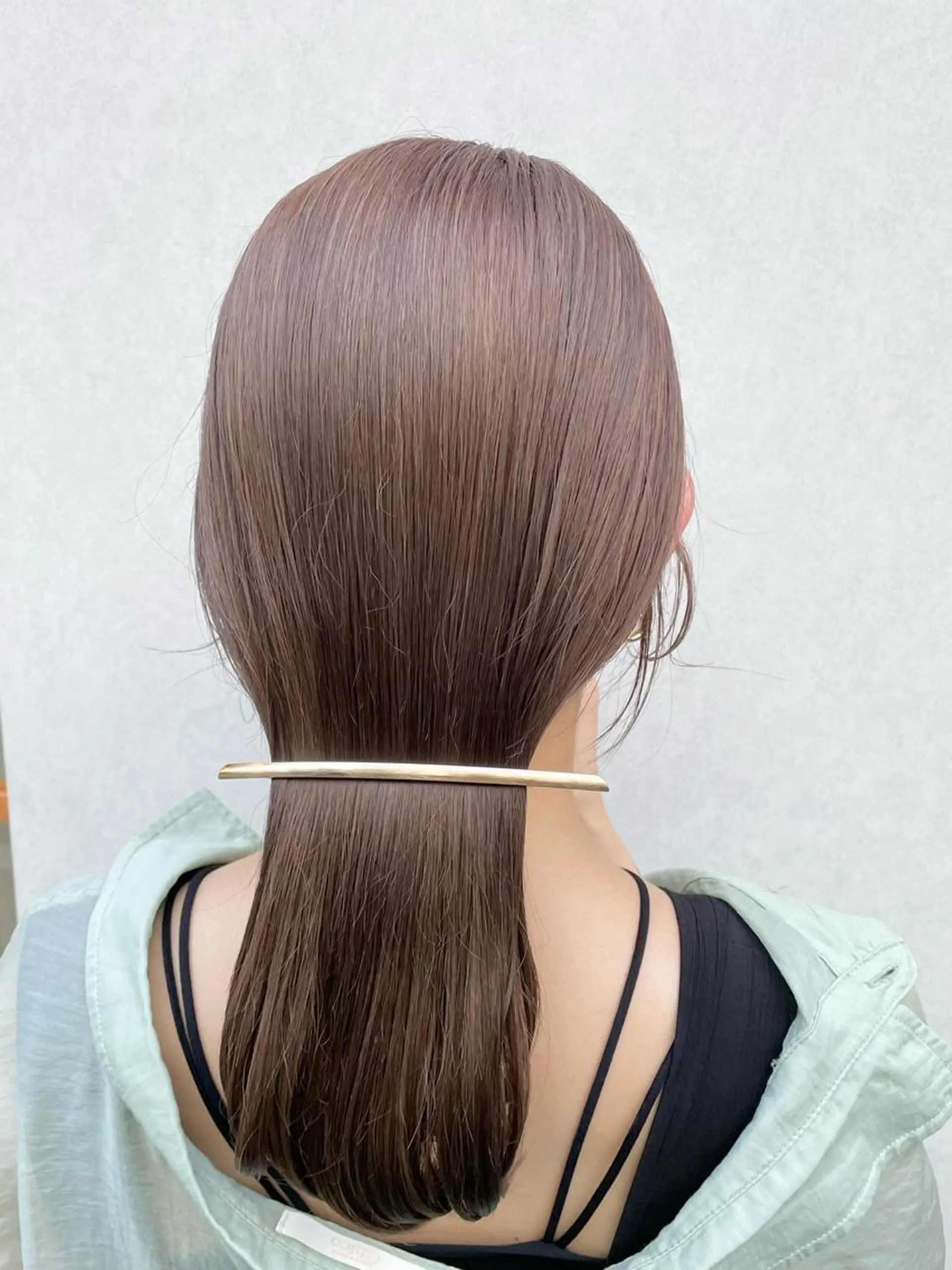 カラー ヘアカラー 岡本 葵のヘアスタイル