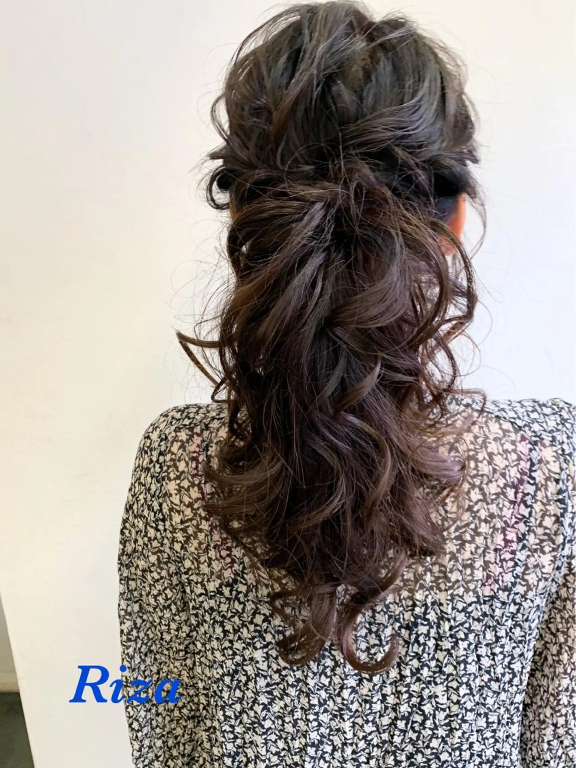 ヘアアレンジ HAIR MAKE Riza所属・谷口 弥生のヘアスタイル