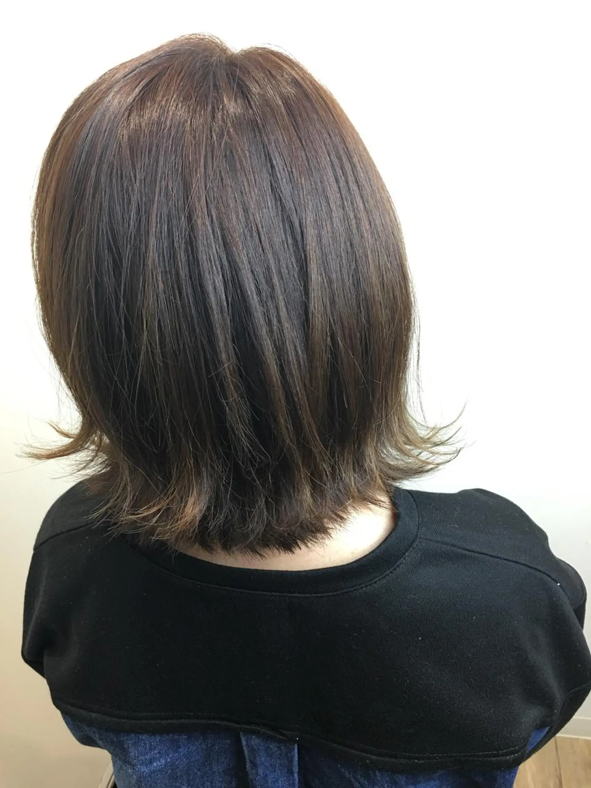 ショート ハイライト 外ハネヘア 川野辺幸雄☆髪質改善 ハイライト☆白髪のヘアスタイル