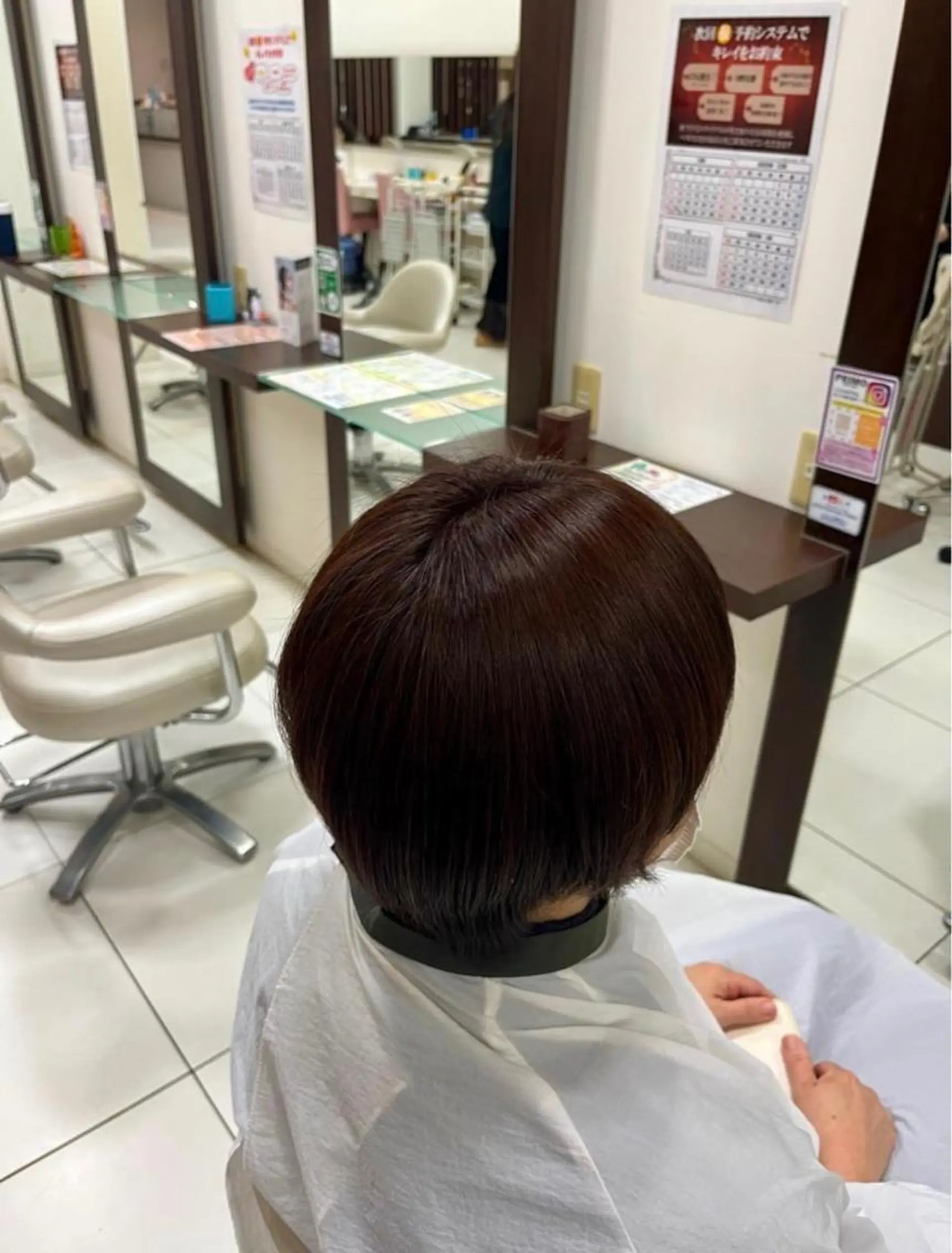 ショート カラー Pure入間店所属・イマムラ ナナのヘアスタイル