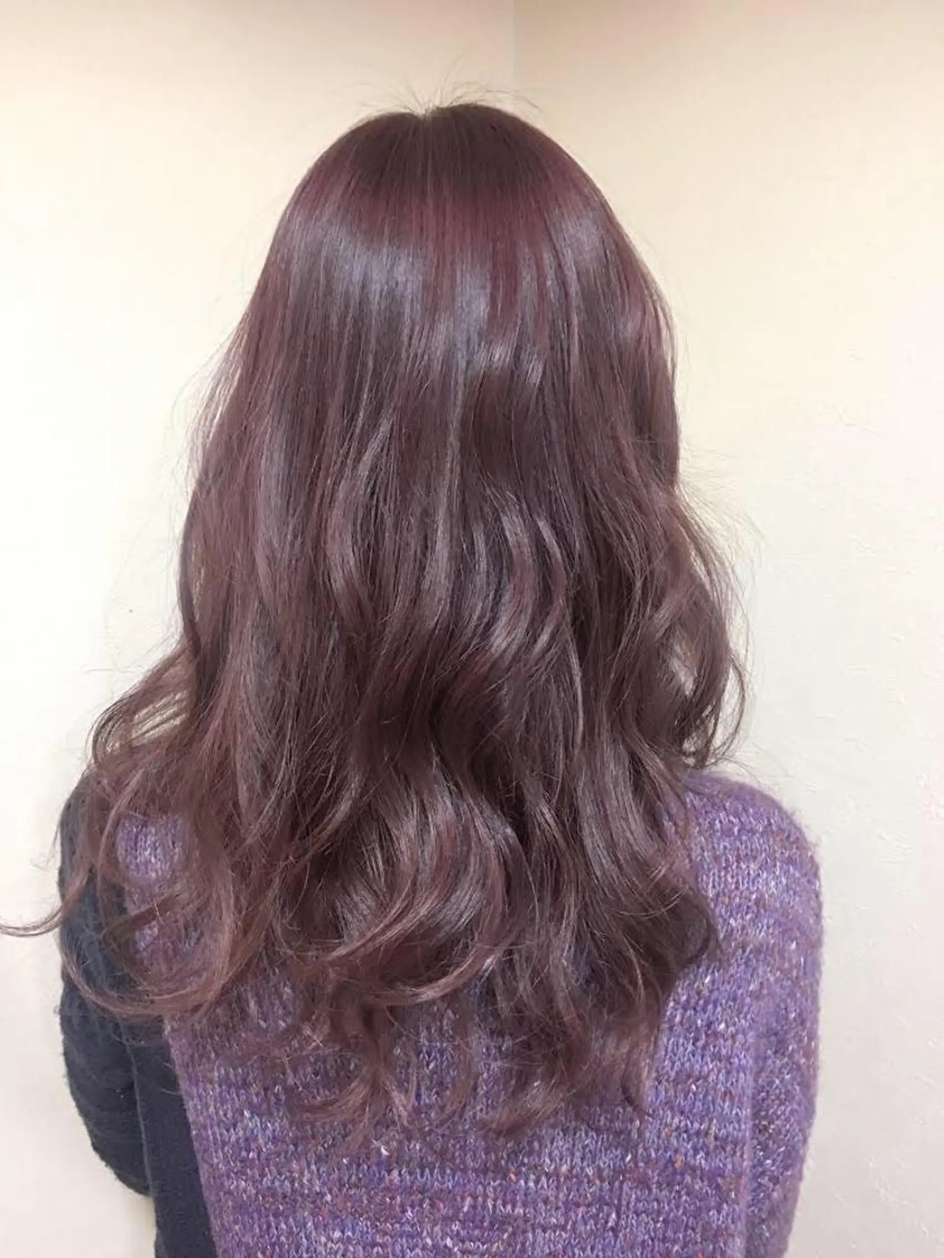 カラー 工藤 綾華のヘアスタイル