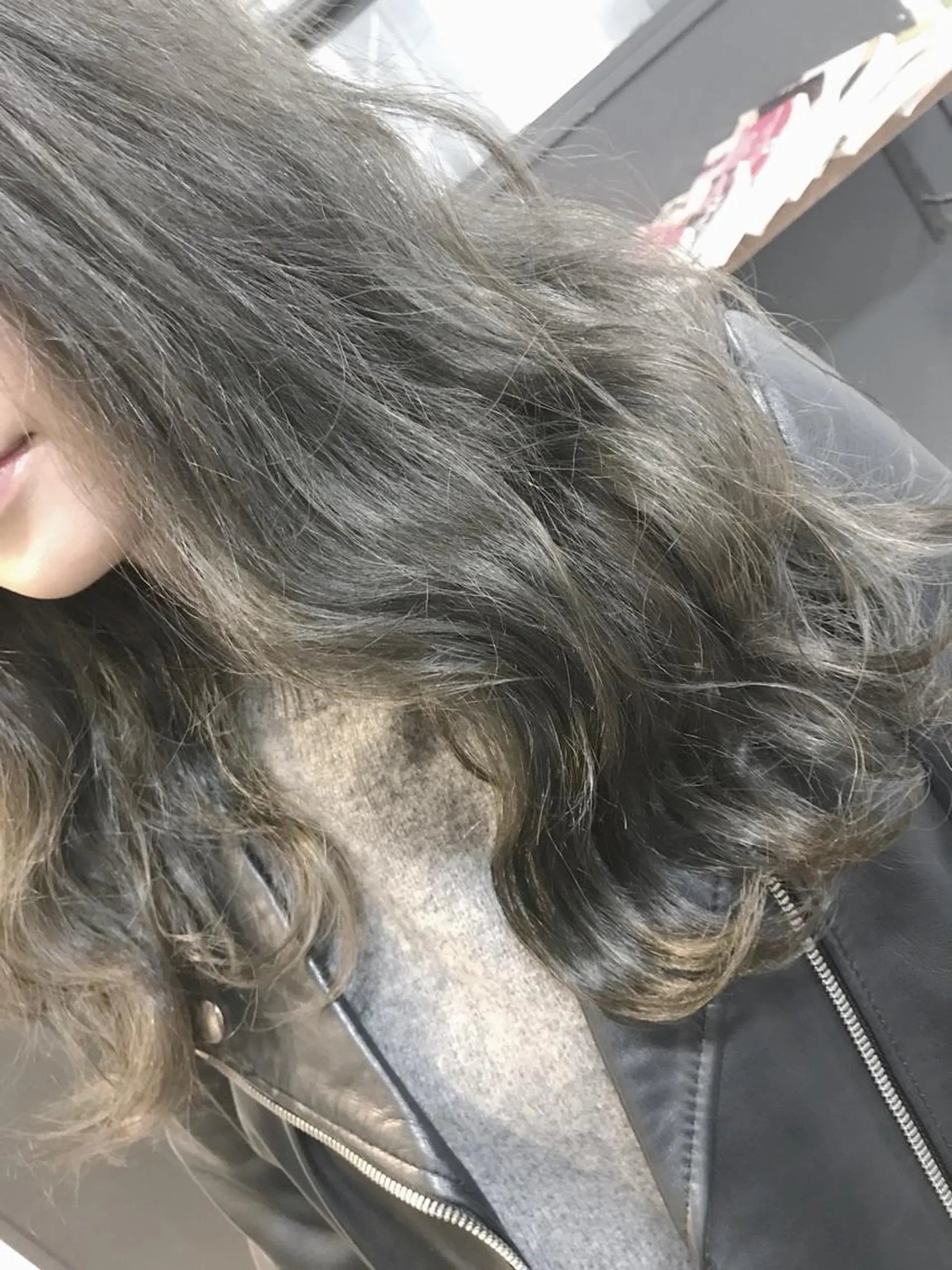 ミディアム カラー ヘアアレンジ ハイライトカラー ハイライト カット ヘアカラー トリートメント GiseL天神カラー 髪質改善/ブリーチのヘアスタイル