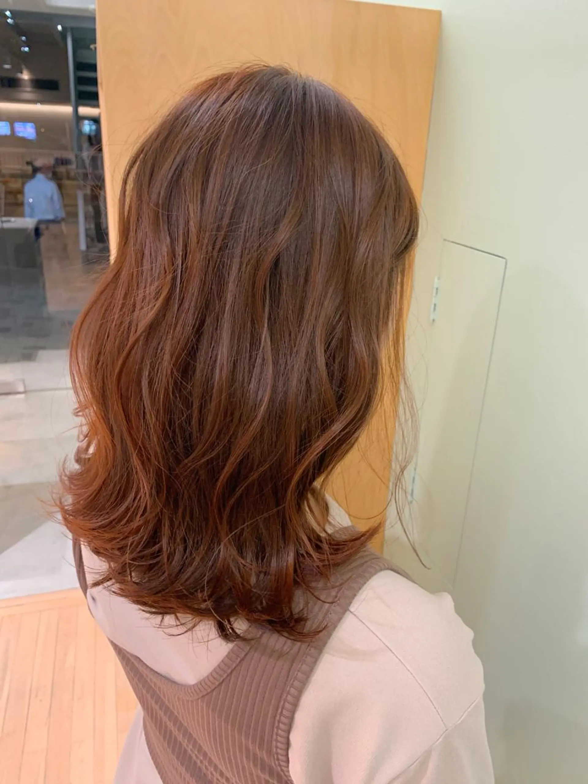 カラー ブラウンカラー オレンジ オレンジブラウン 村松 萌のヘアスタイル