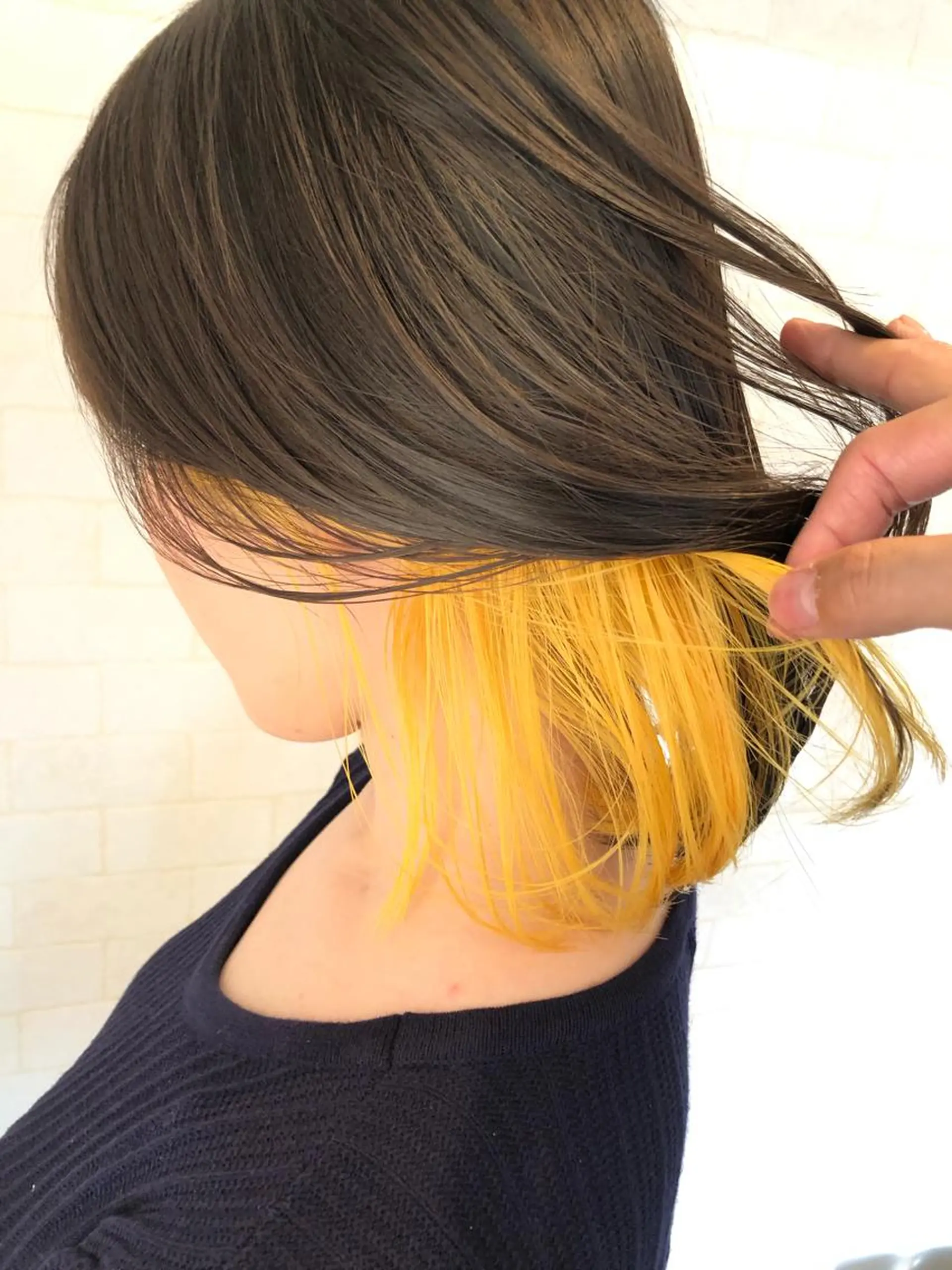 ミディアム カラー ブリーチ イエローカラー 舘野 太嘉宏のヘアスタイル