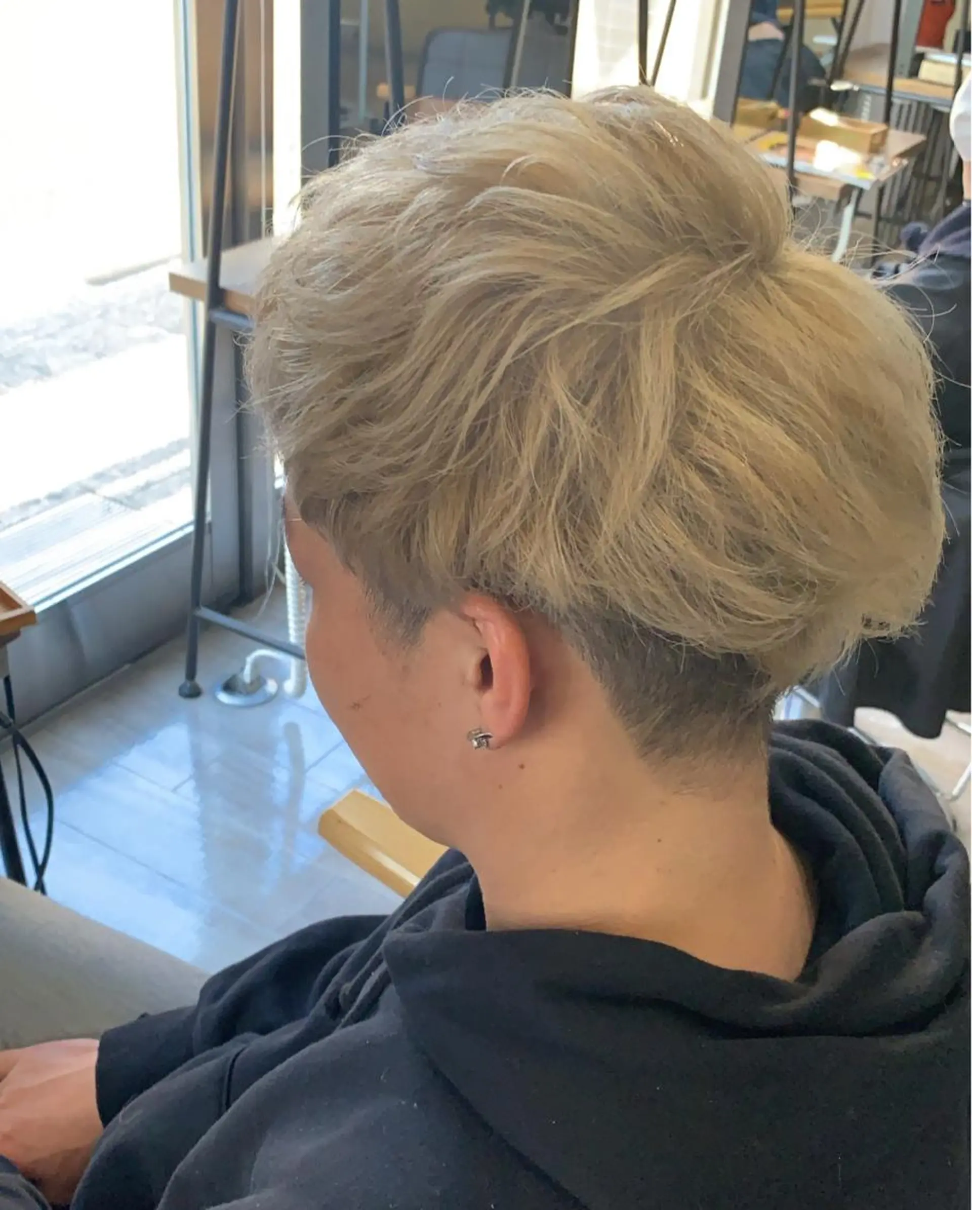 カラー メンズ 🌈re-room EIKI🇰🇷のヘアスタイル