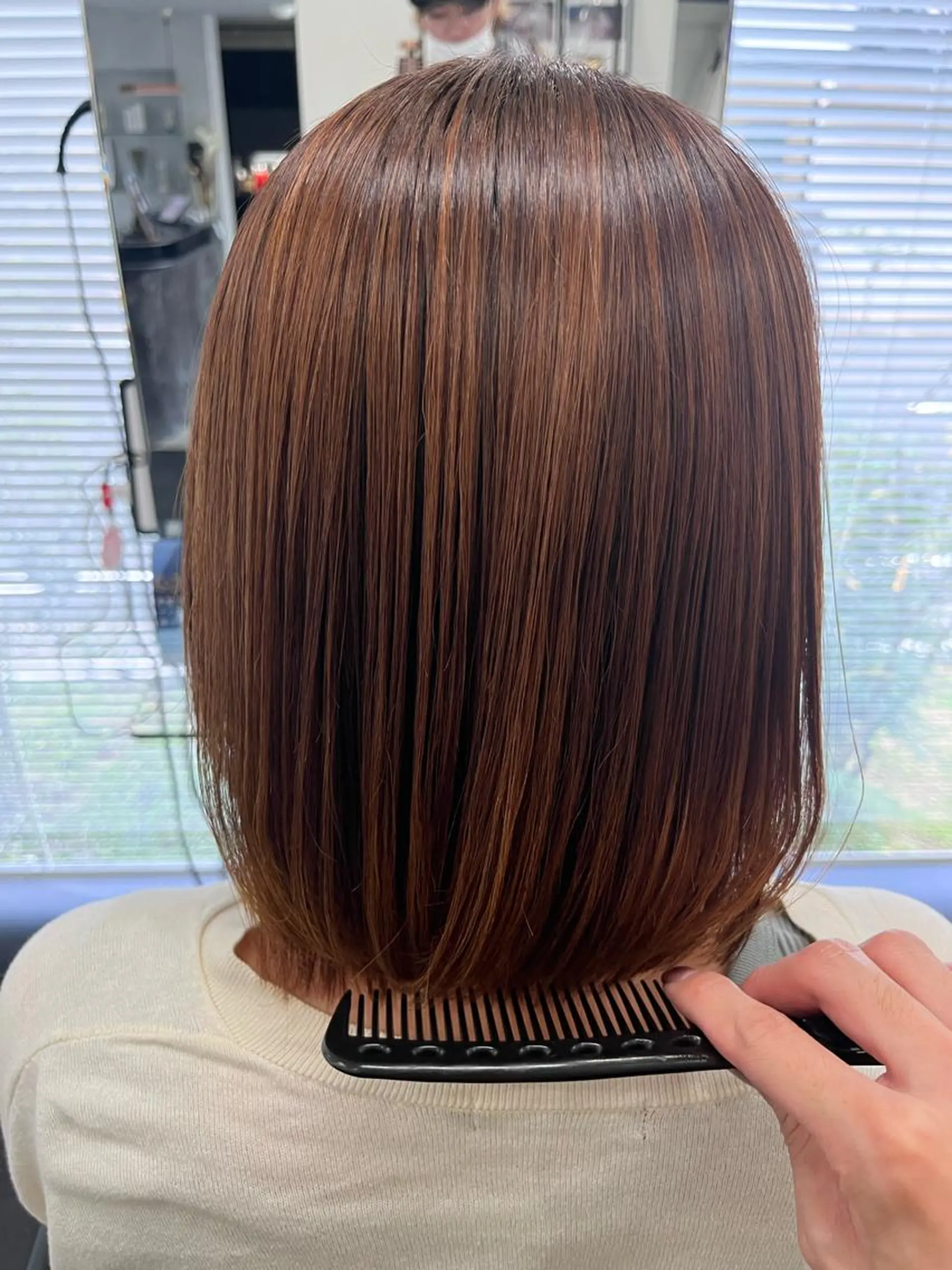 ミディアム 酸性ストレート heir studio Baretta所属・山本 銀次郎のヘアスタイル