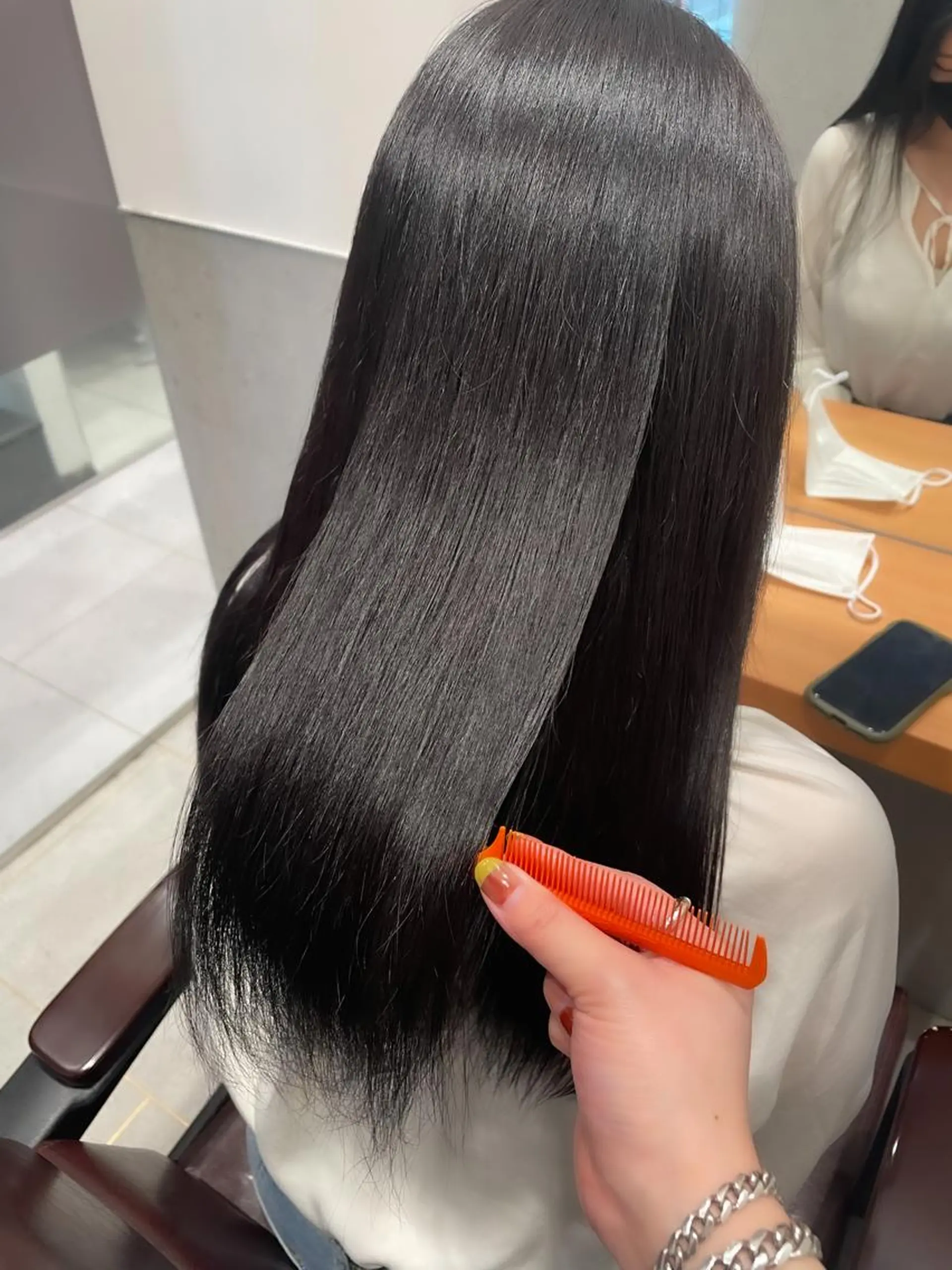 ミディアム カラー ヘアアレンジ アイブロウ ミニボブ/ブリーチ 🌈MISATOのヘアスタイル