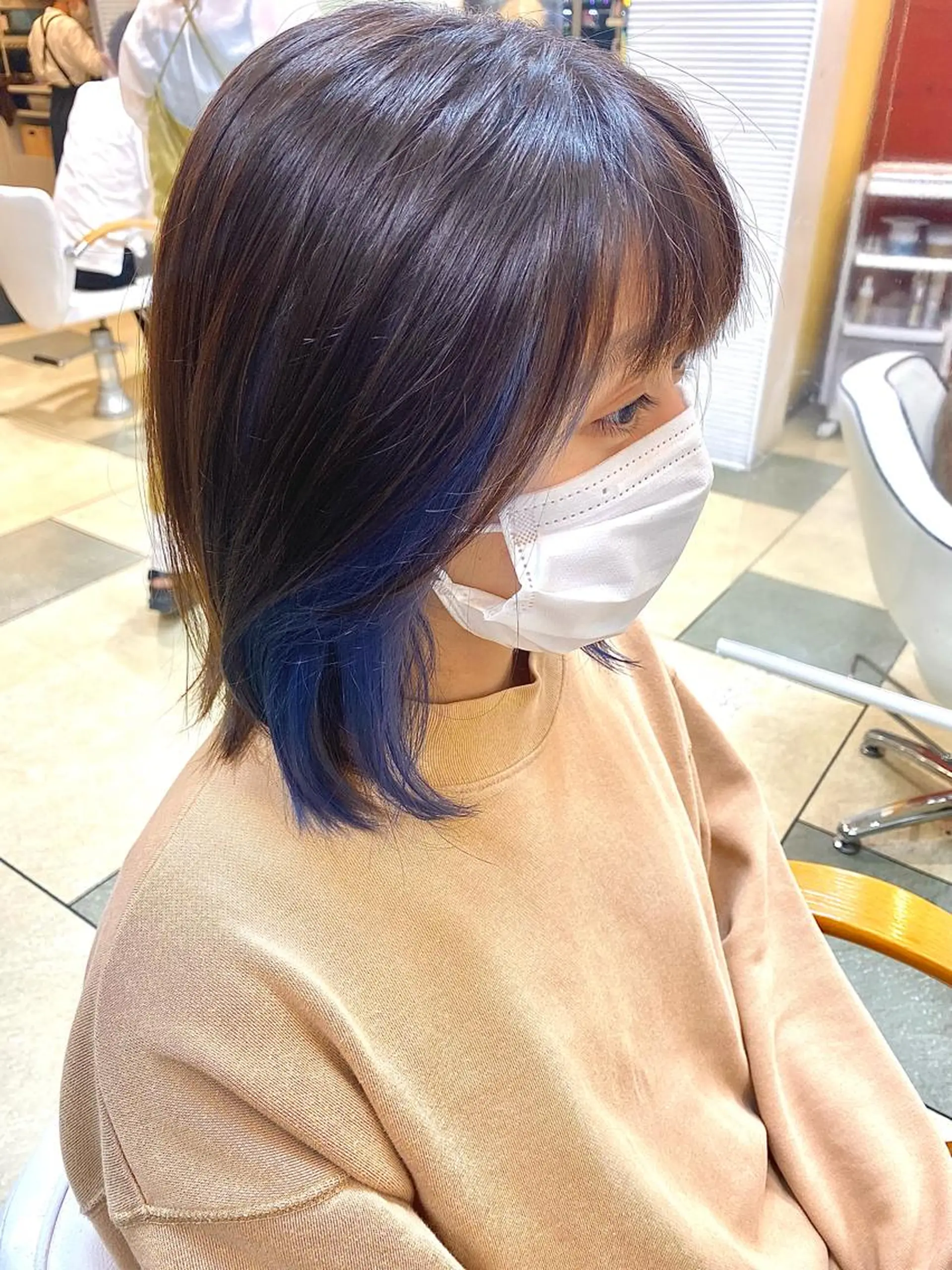 ミディアム 小野 茉奈美のヘアスタイル