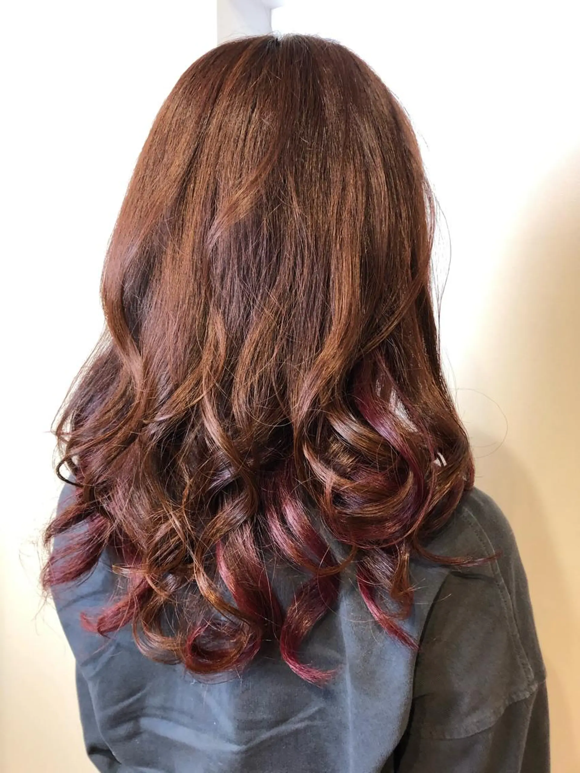 ロング カラー 青野 文香のヘアスタイル