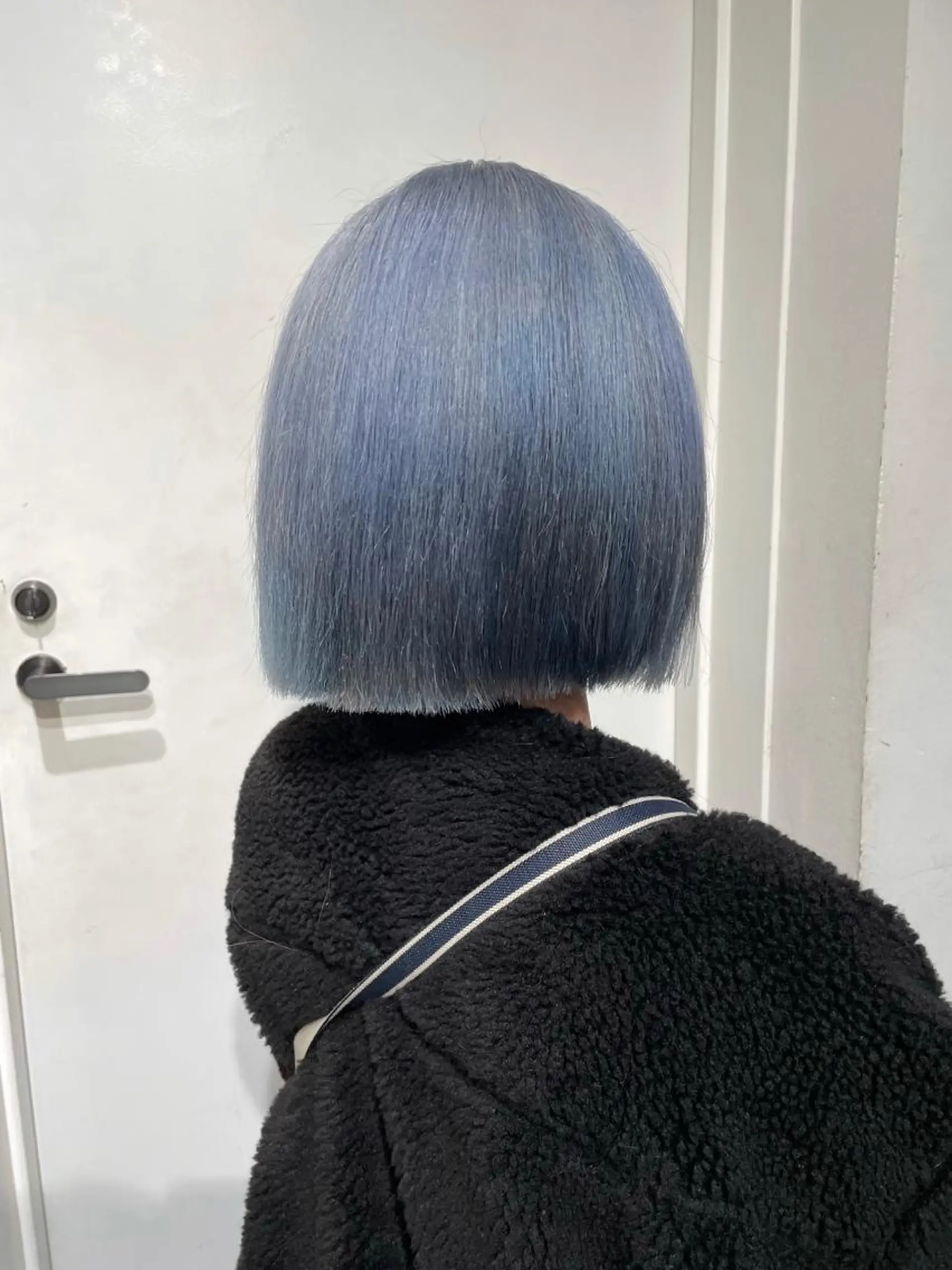 ショート カラー パーマ ヘアアレンジ メンズ キッズ ネイル マツエク・マツパ アイブロウ メンズブリーチ ブリーチ ブルーカラー ブルー カット ヘアカラー トリートメント 艶ハイトーン/ヘア アレンジAYAKAのヘアスタイル