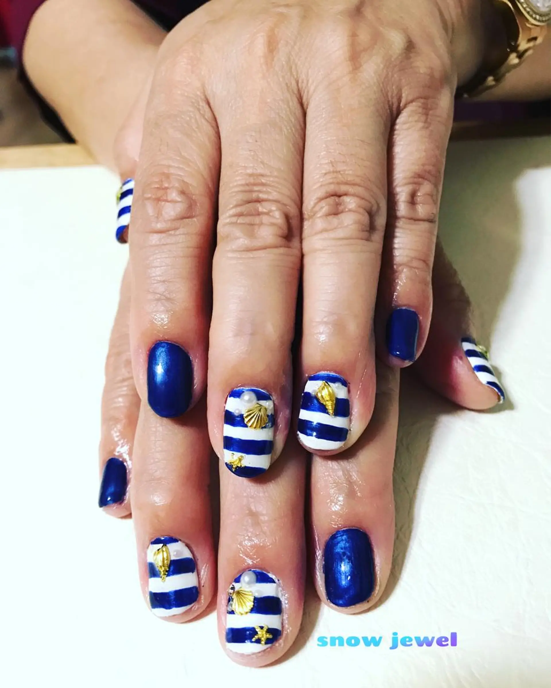 ネイル ボーダー nail snowjewelのネイルデザイン