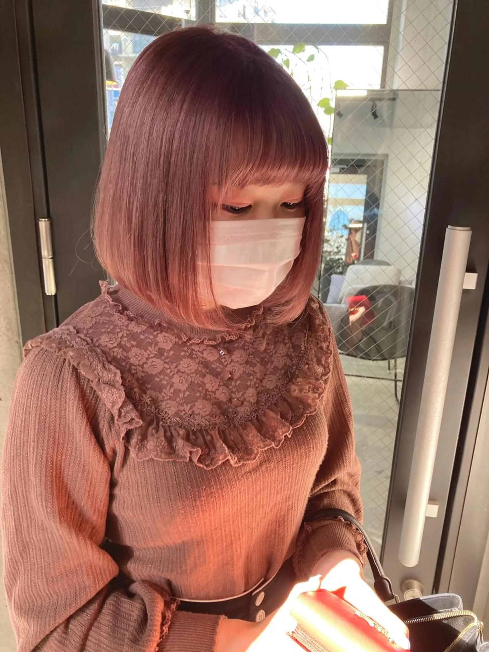 ショート アッシュ ボブ ヘアカラー トリートメント 新井 広樹のヘアスタイル