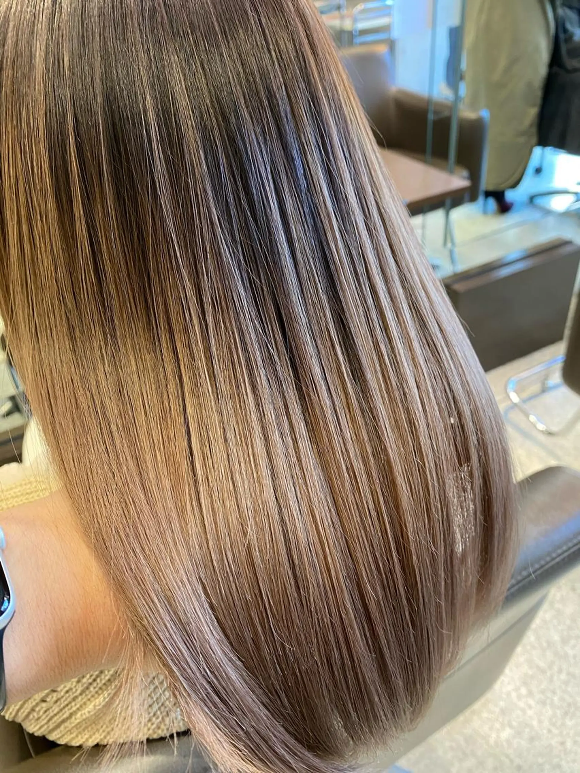 セミロング カラー トリートメント トリートメント 大栗 佑也  髪質改善のヘアスタイル