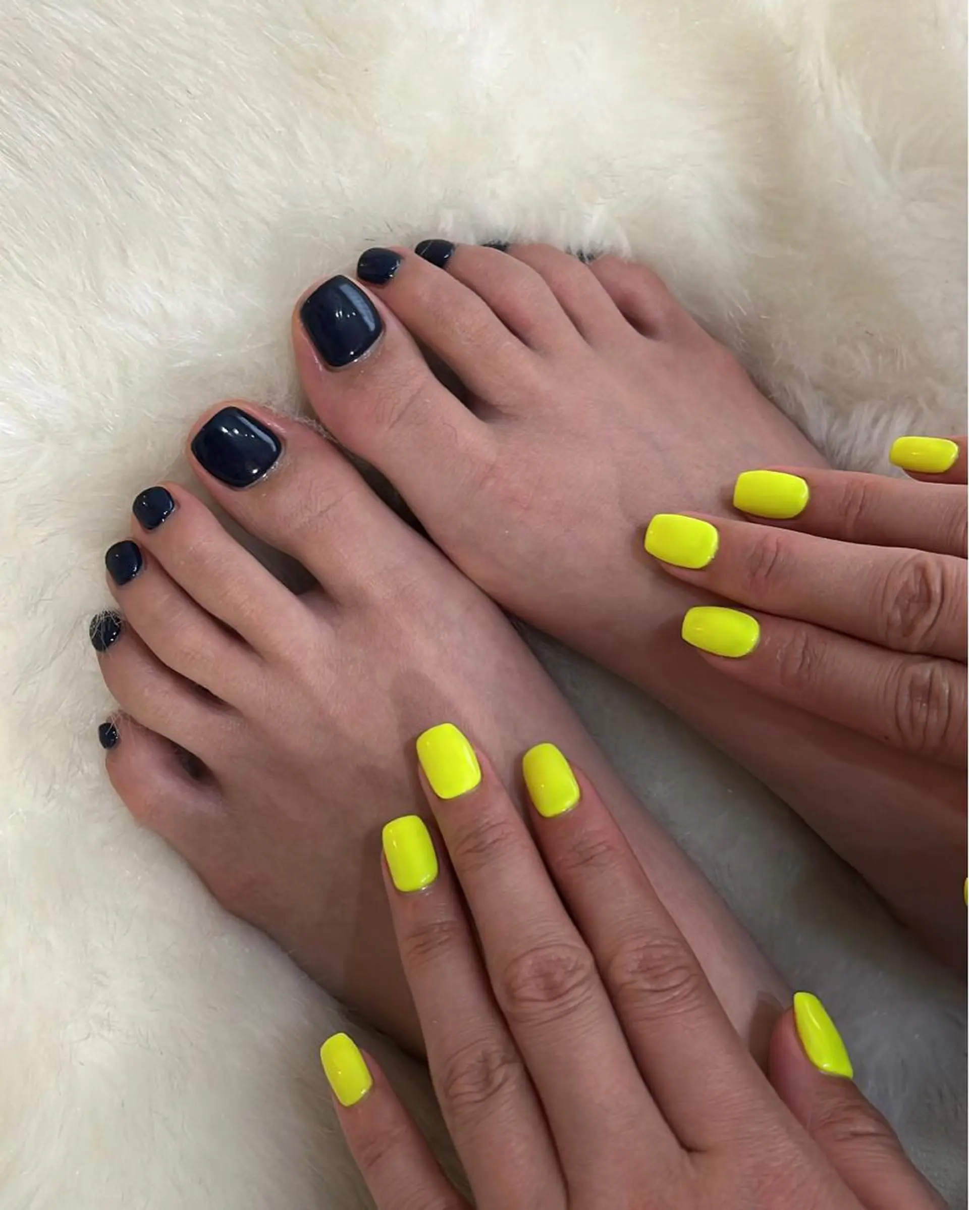 ネイル ハンドネイル フットネイル ハンドケア Nes.Nail所属・Miyagi Asamiのネイルデザイン