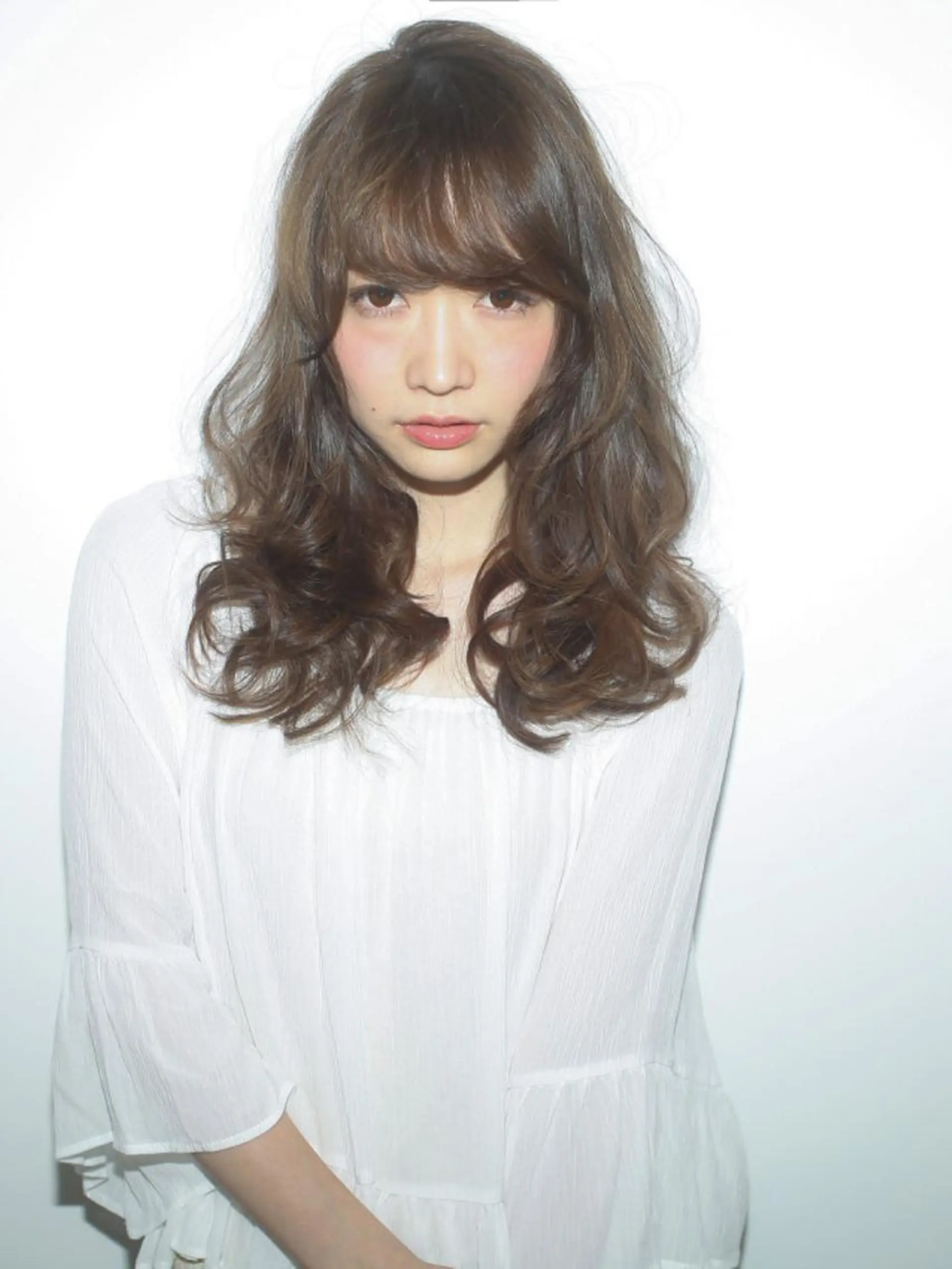 セミロング カラー パーマ ヘアアレンジ アッシュ ベージュカラー VIVIE【ヴィヴィ】所属・髪質改善/韓国風 レイヤー/田村祐樹のヘアスタイル