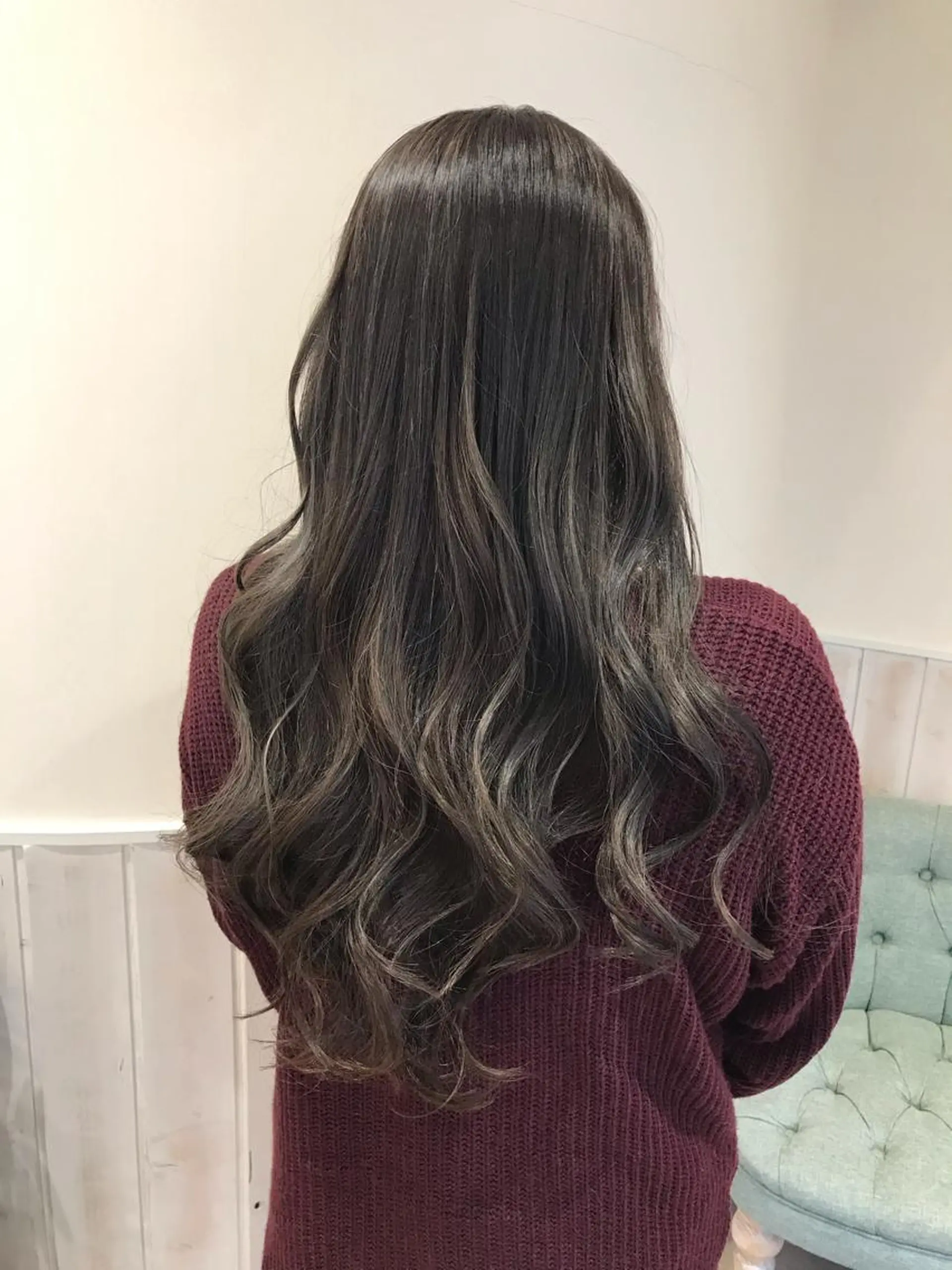 セミロング カラー にしだ まりえのヘアスタイル